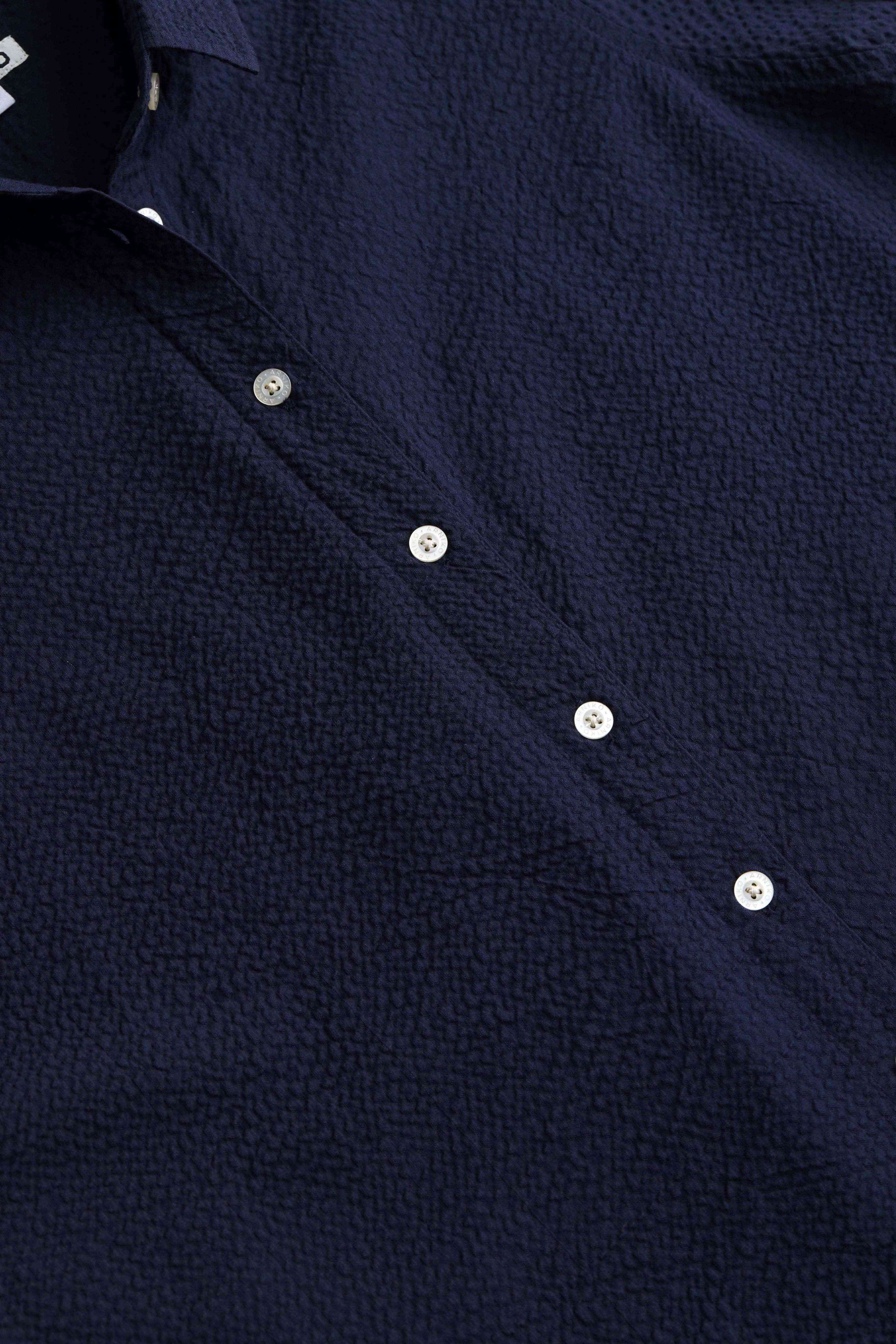 arniko-shirts-jo-navy-seersucker-hemd-bio-baumwolle-damen image 3