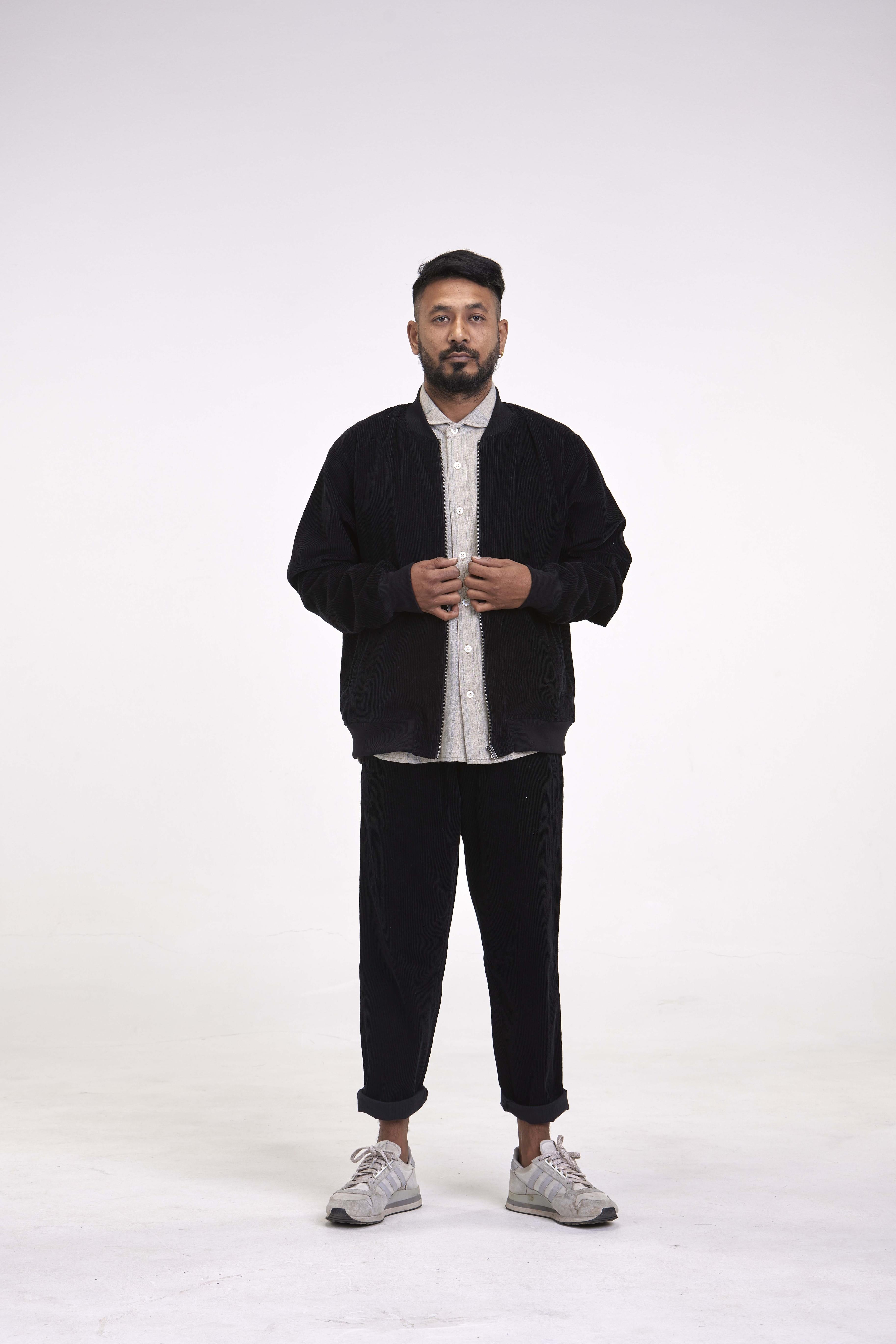 arniko-binam-black-corduroy-jacke-mit-reissverschluss image 4