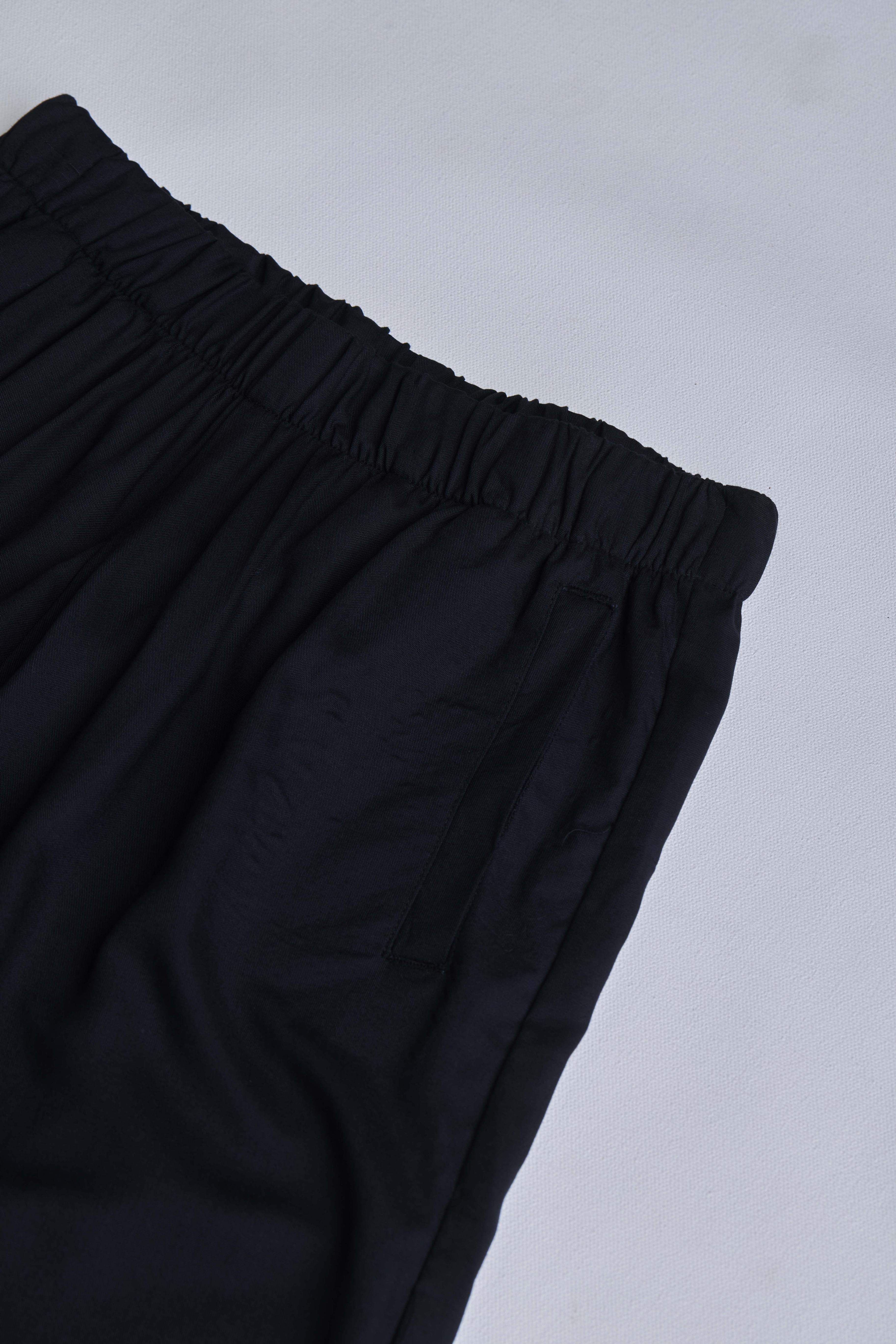 arniko-salome-hose-black-rayon-wide-leg-damen image 3