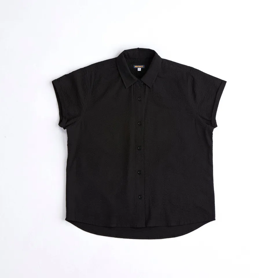 arniko-jo-shirt-black-seersucker-hemd-bio-baumwolle image 1