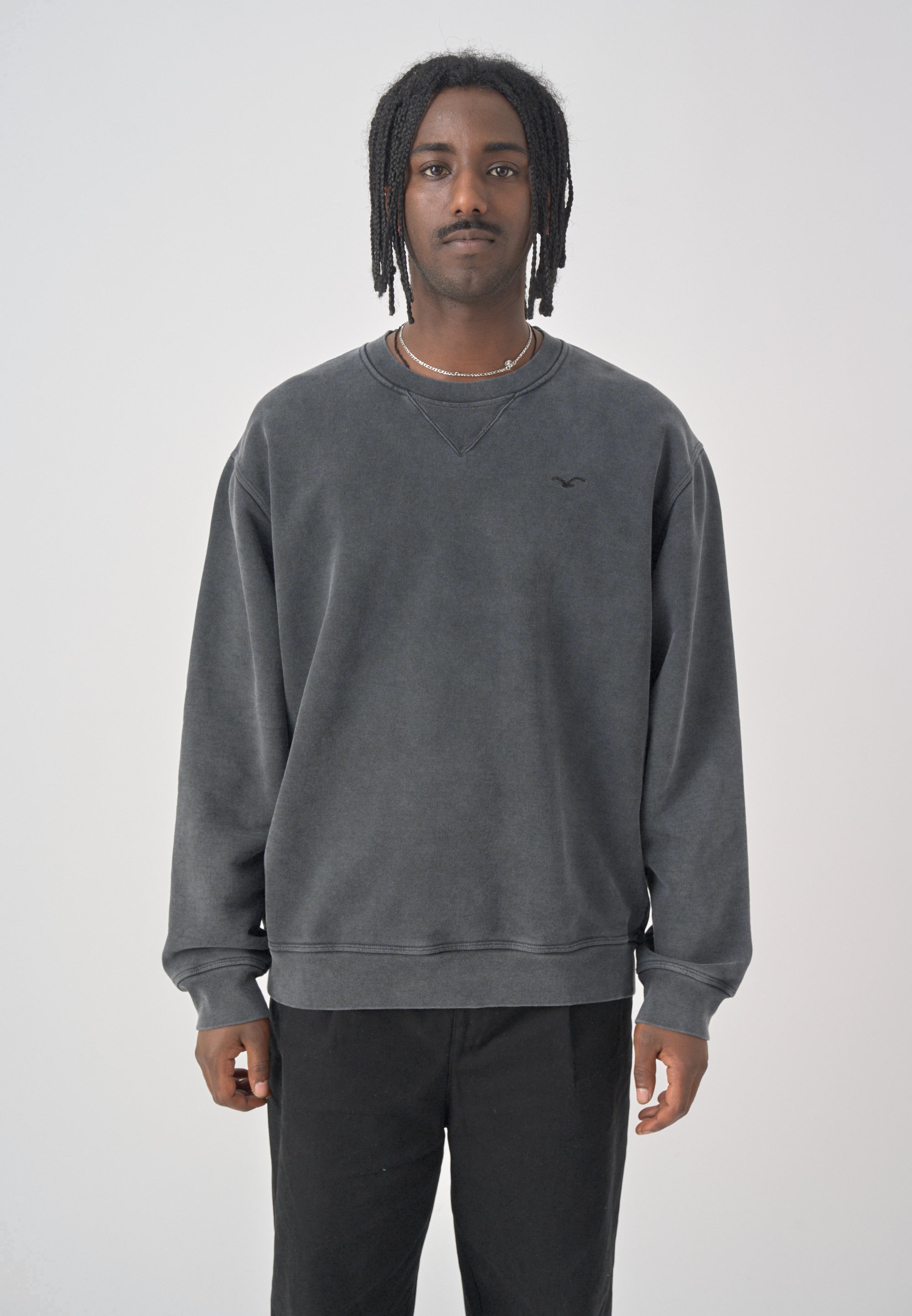 cleptomanicx-ligull-washed-boxy-crewneck-sweatshirt image 3