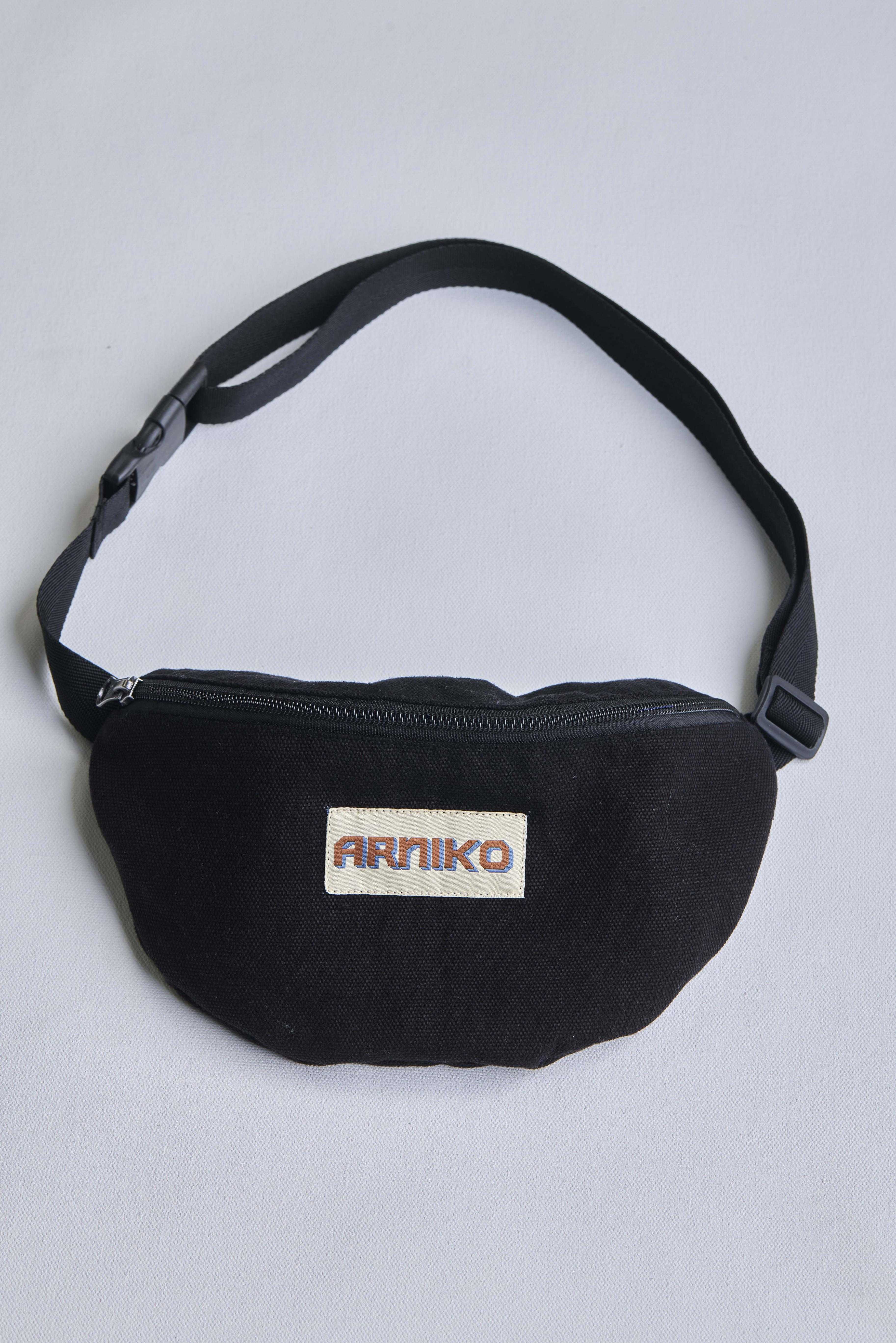 arniko-fanny-pack-bauchtasche-schwarz-canvas-bio image 1