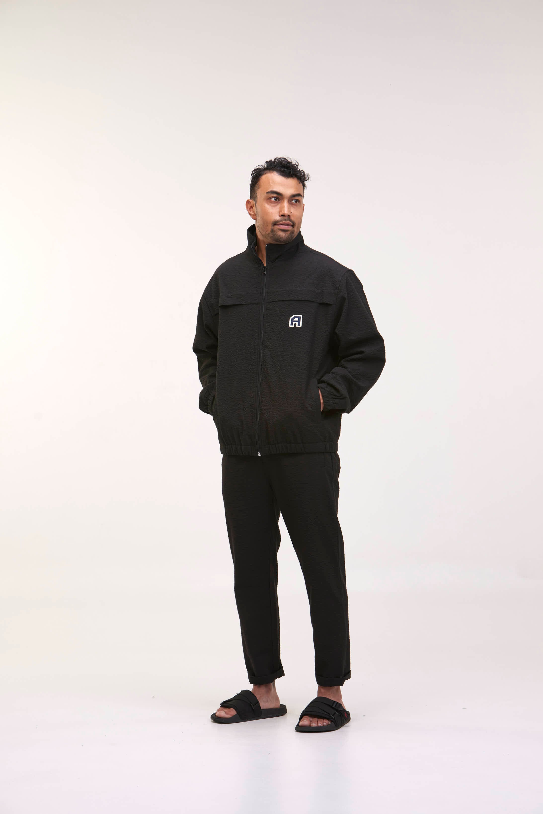 arniko-nigen-black-seersucker-hose-bio-baumwolle image 7