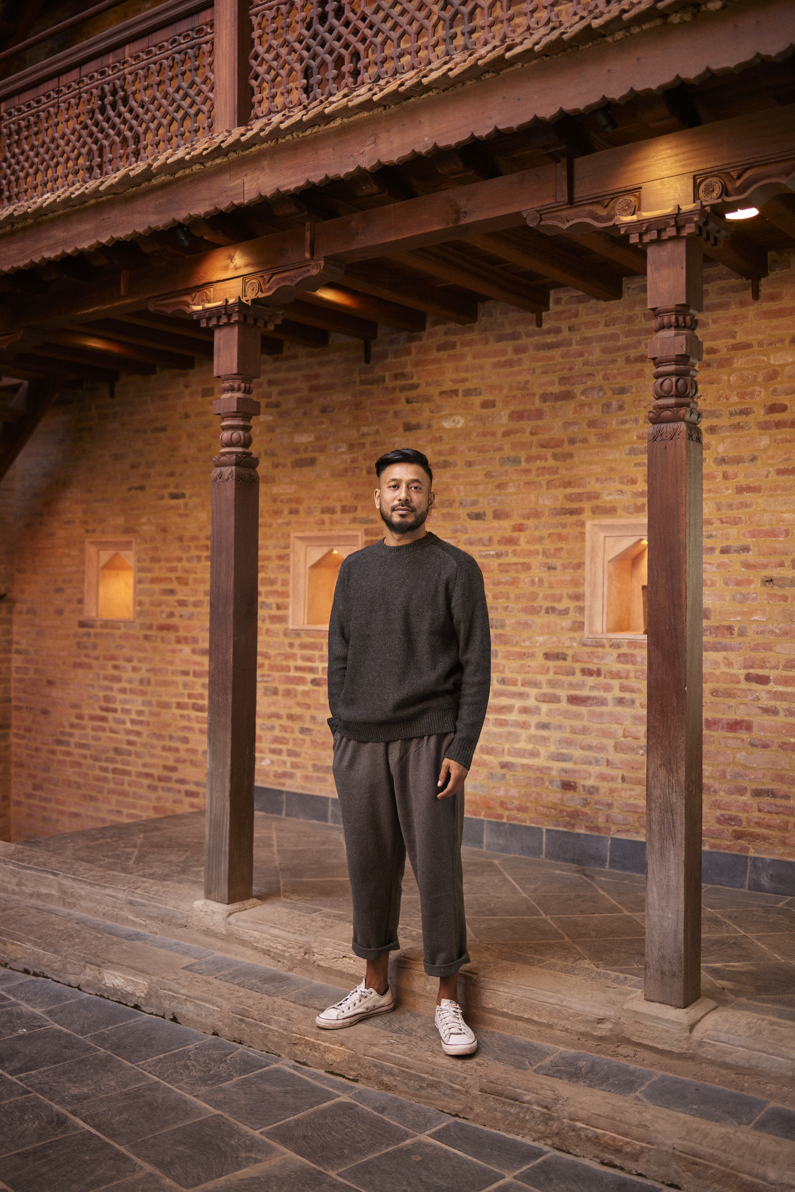 arniko-pravin-black-melange-strickpullover-merino image 3
