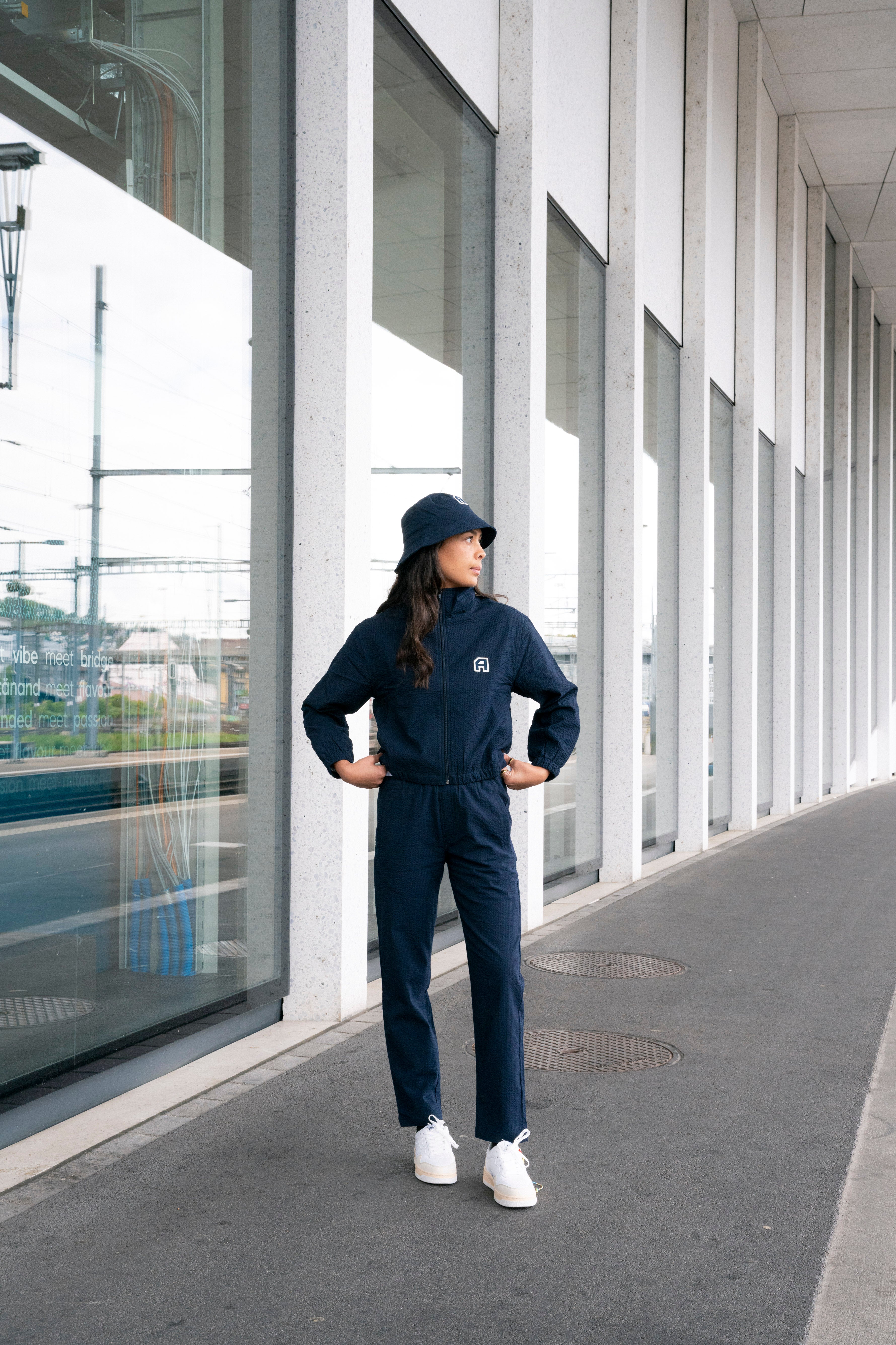 arniko-paolo-cropped-jacke-navy-seersucker-bio image 1