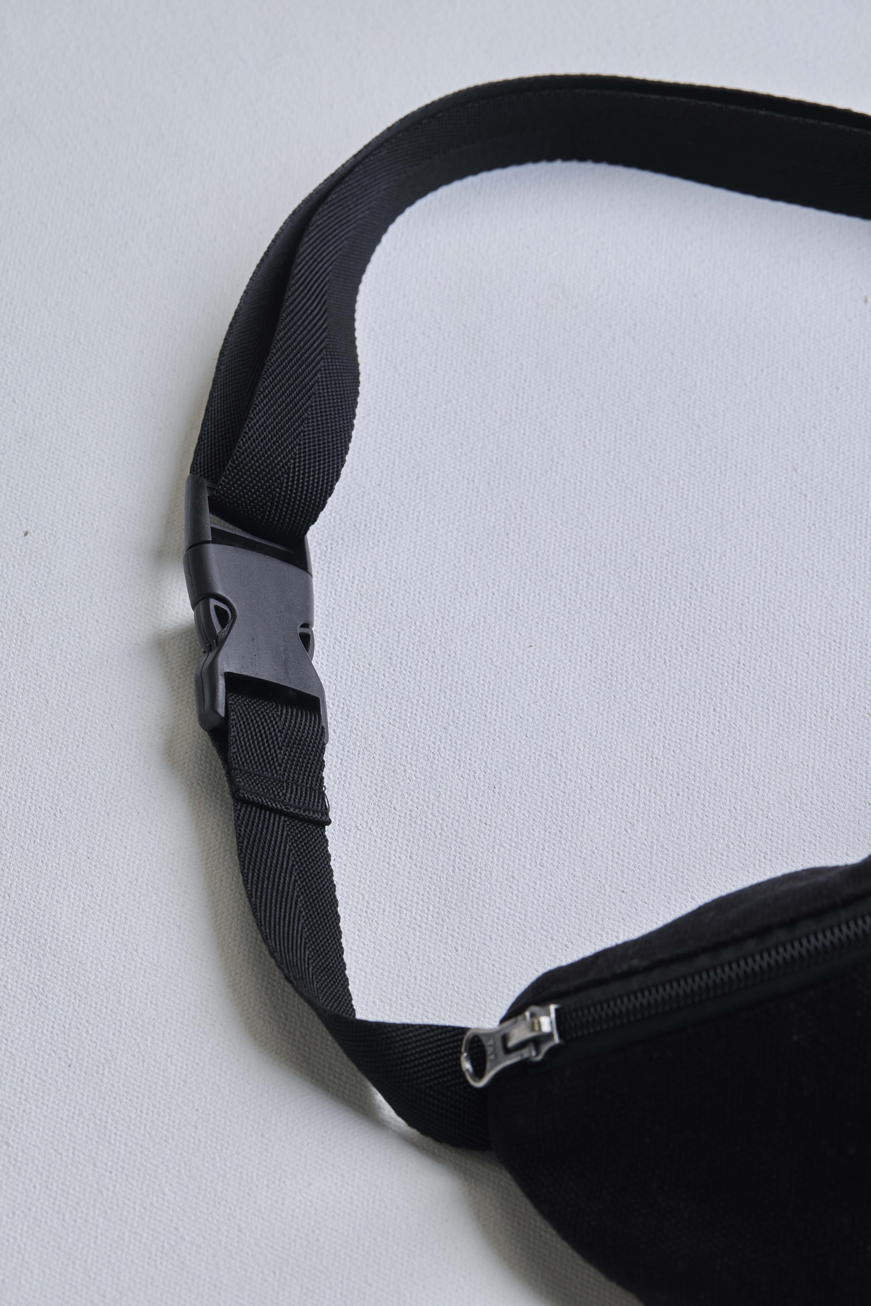 arniko-fanny-pack-bauchtasche-schwarz-canvas-bio image 3