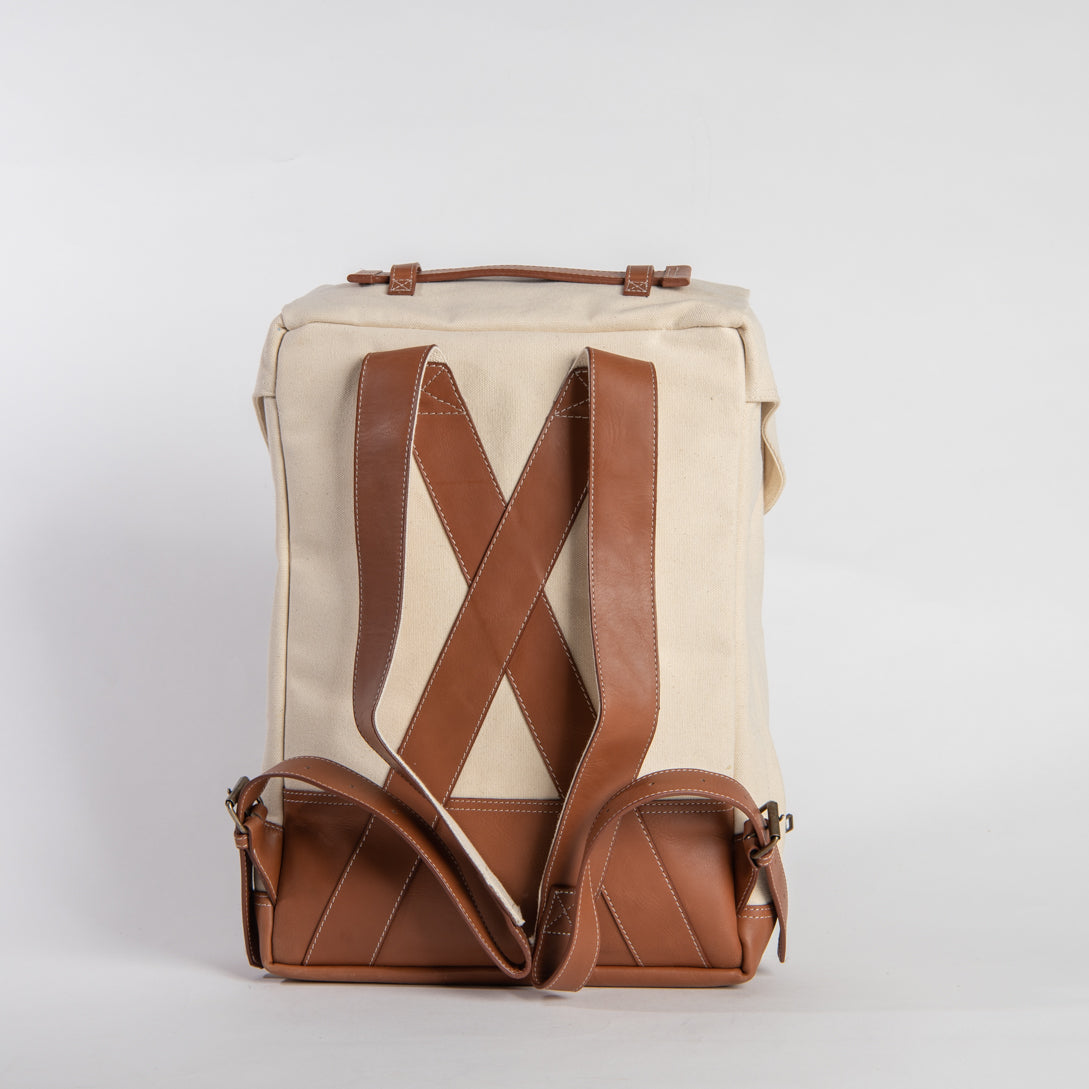 arniko-classic-rucksack-side-zipper-off-white-12l image 2