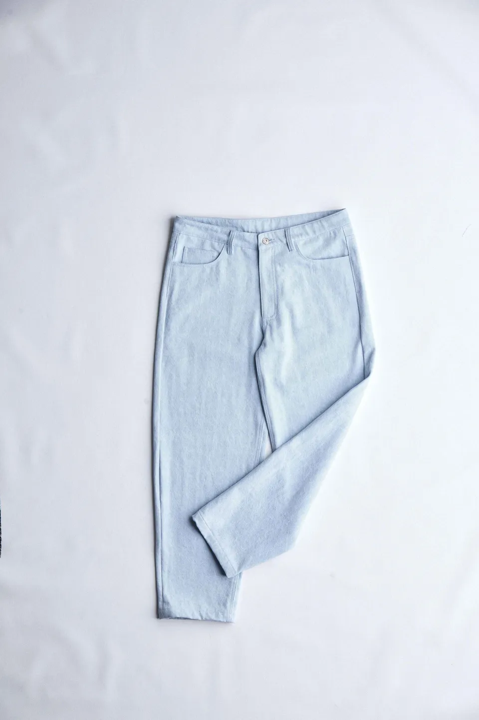 arniko-yama-jeans-hellblau-washed-denim-bio-baumwolle image 1