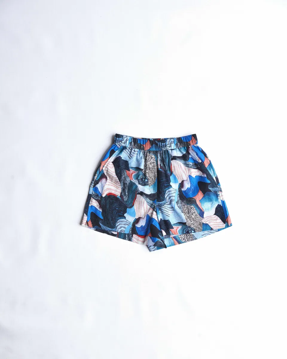 arniko-nuru-marble-shorts-damen-mit-gummibund image 1