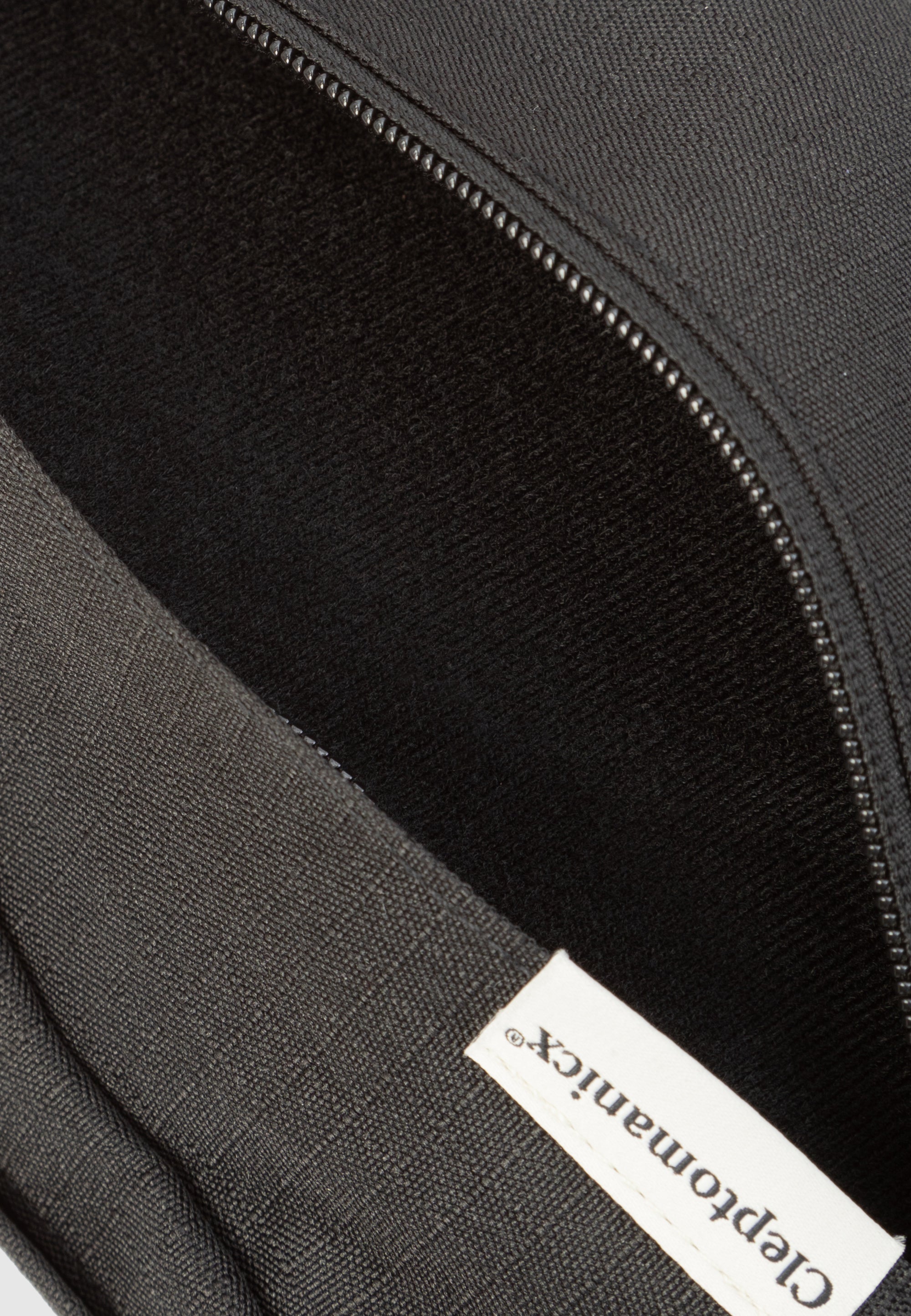 cleptomanicx-tap-s-hipbag-bauchtasche-ripstop-2l image 5