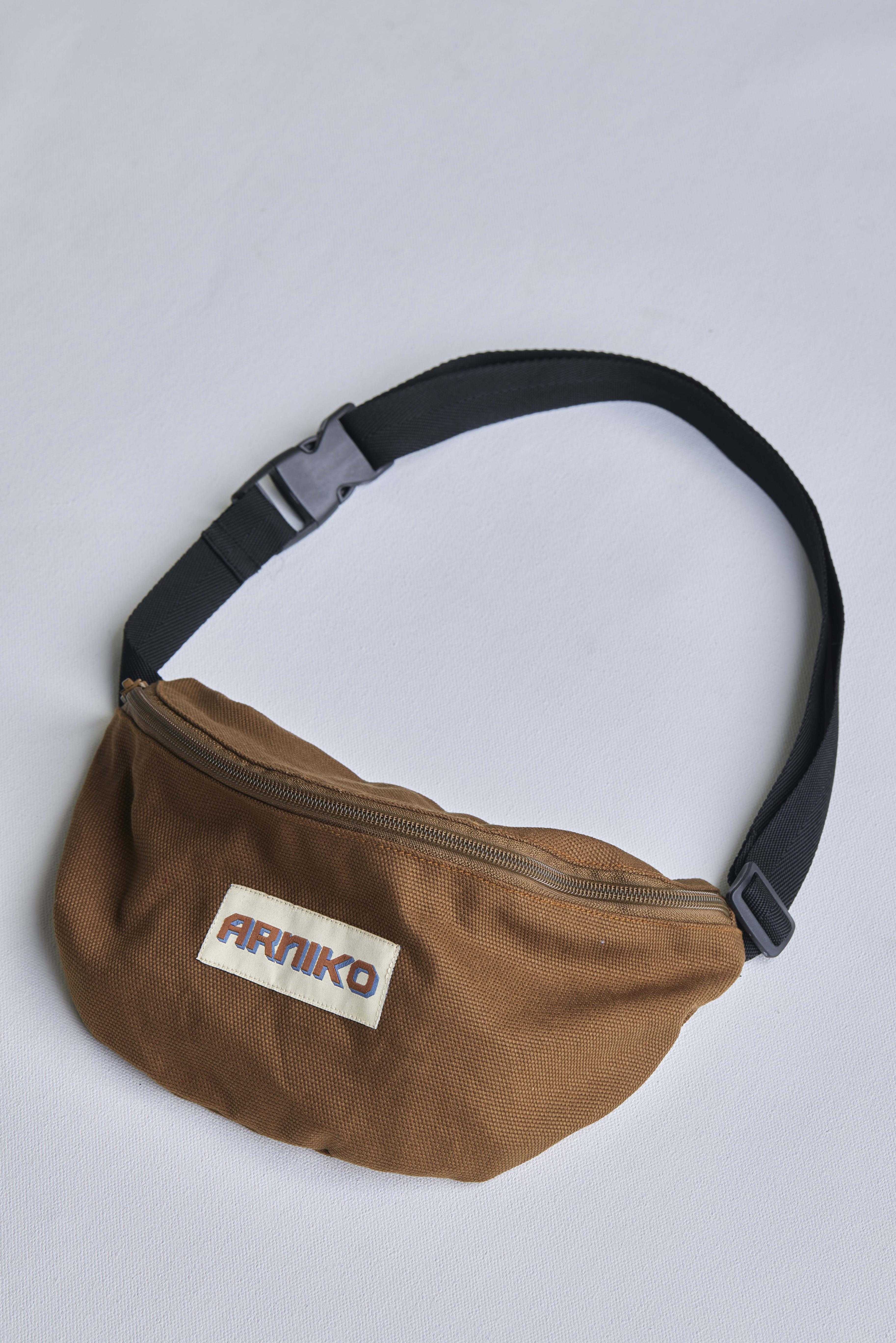 arniko-bags-fanny-pack-tawny-canvas-bauchtasche-beige-bio-baumwolle image 2