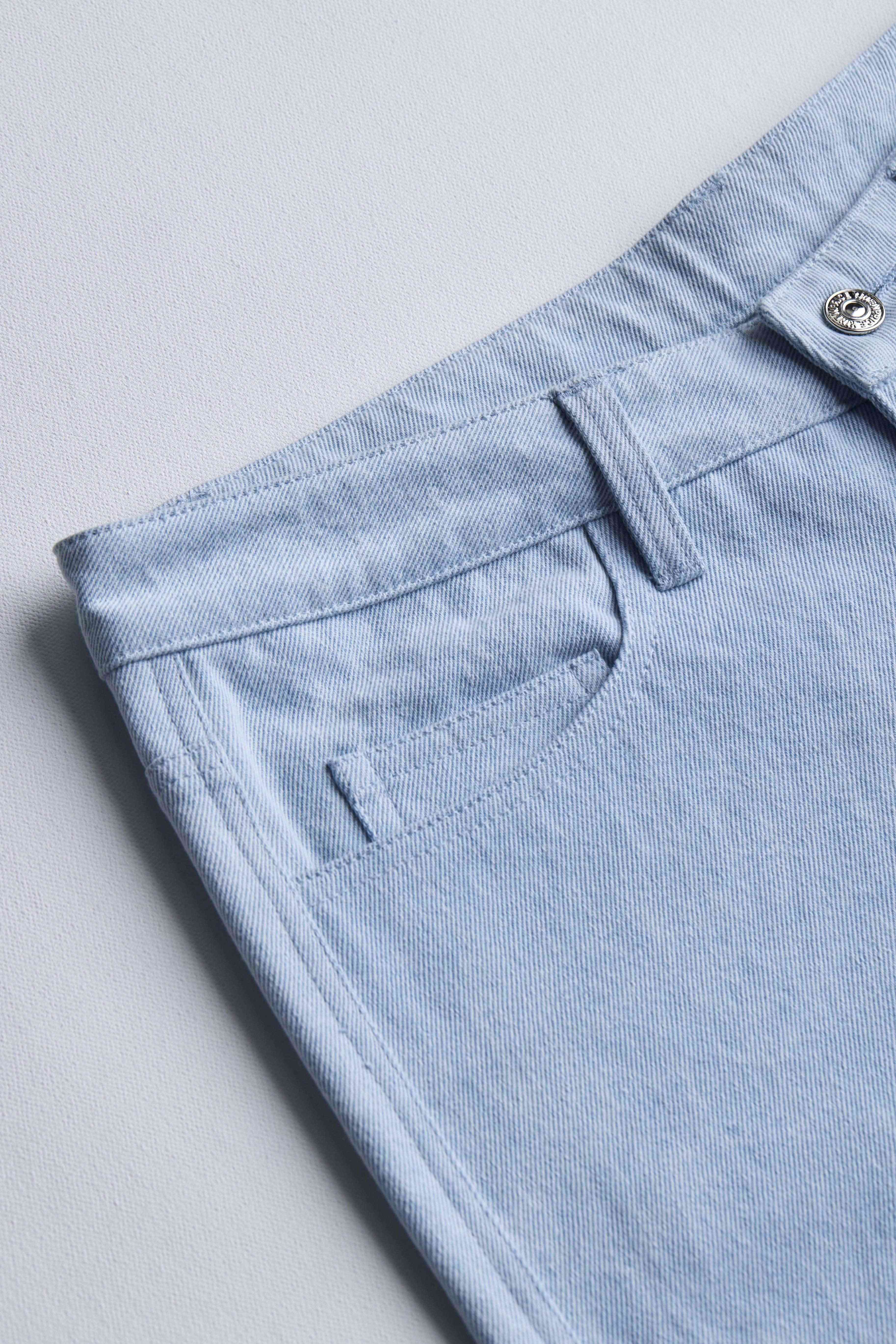 arniko-yama-shorts-light-blue-denim-bio-baumwolle image 3