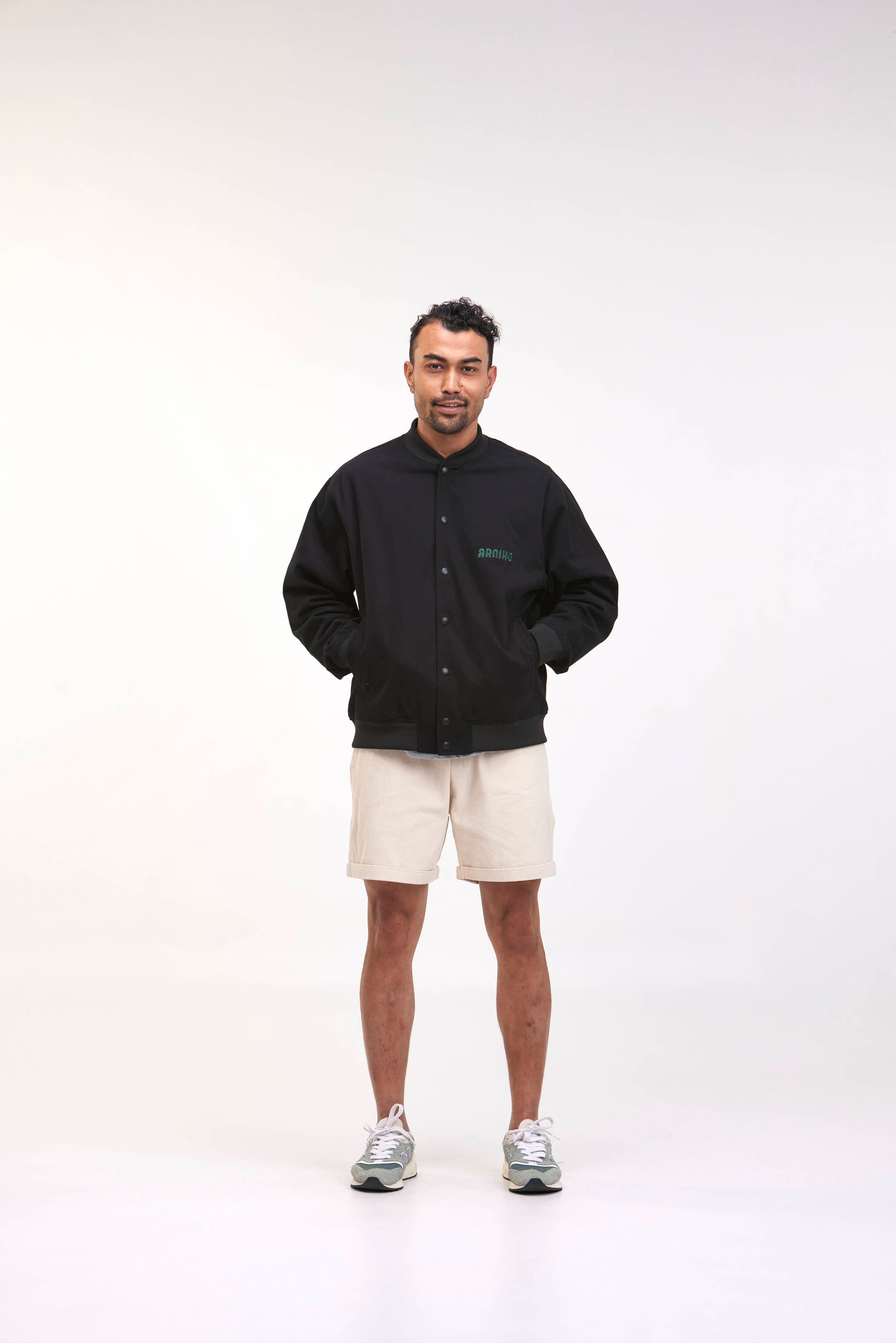 arniko-jiri-cricket-black-jacke-schwarz-bio image 4