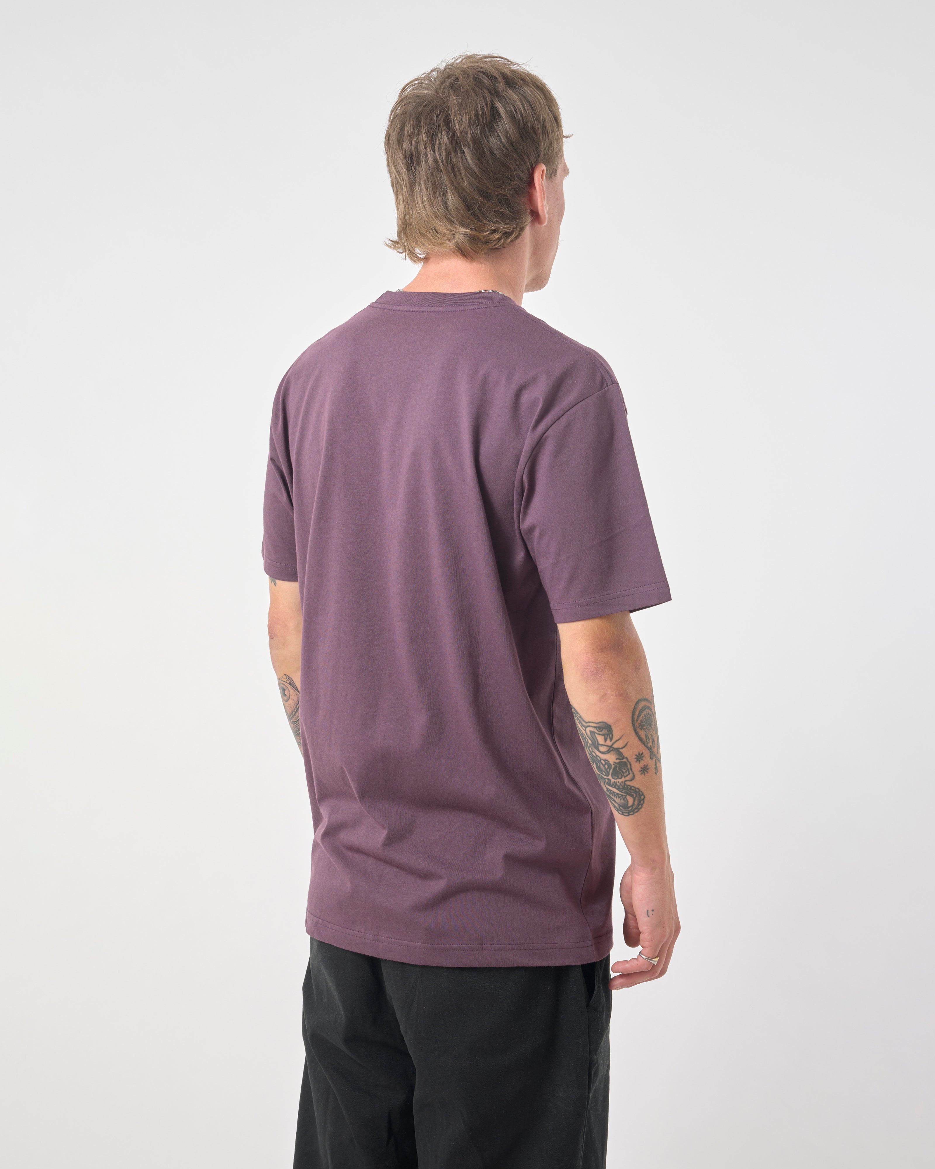 cleptomanicx-embro-gull-basic-tee-t-shirt-regular-fit image 4