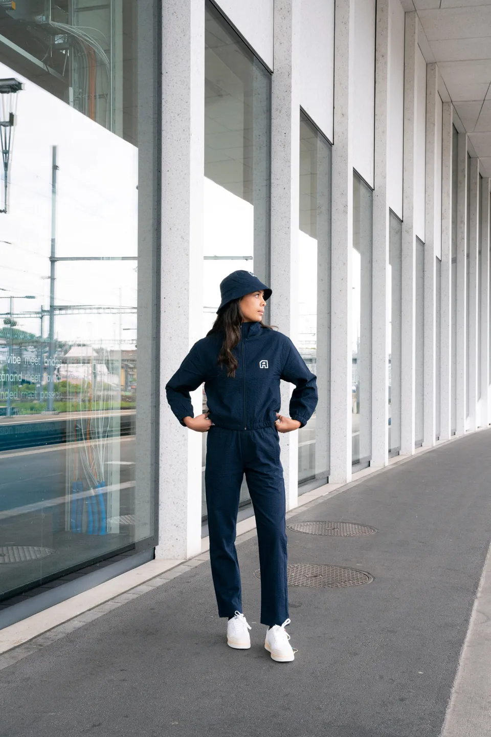 arniko-paolo-cropped-jacke-navy-seersucker-bio image 1