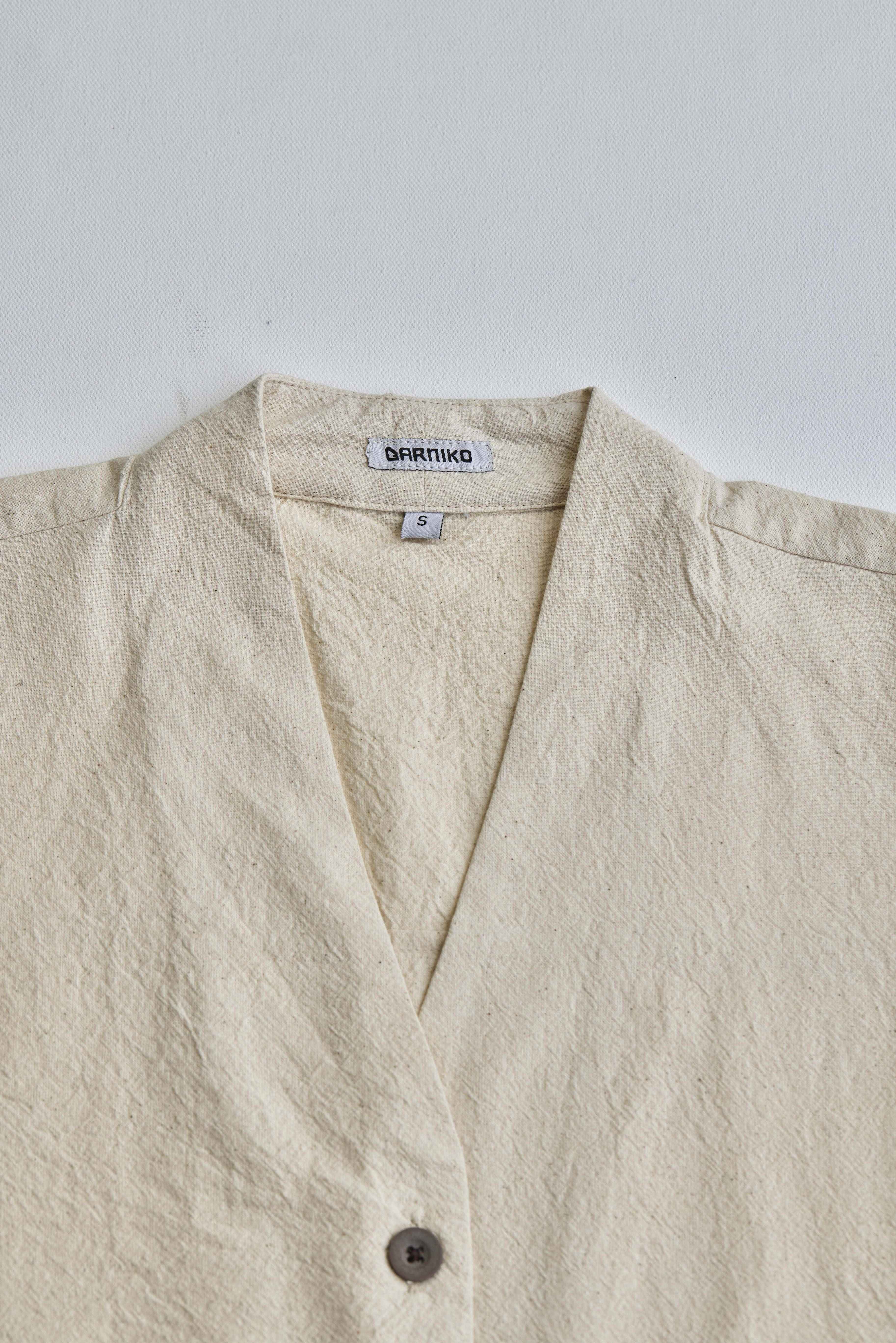 arniko-nuru-off-white-weste-creme-bio-baumwolle image 4