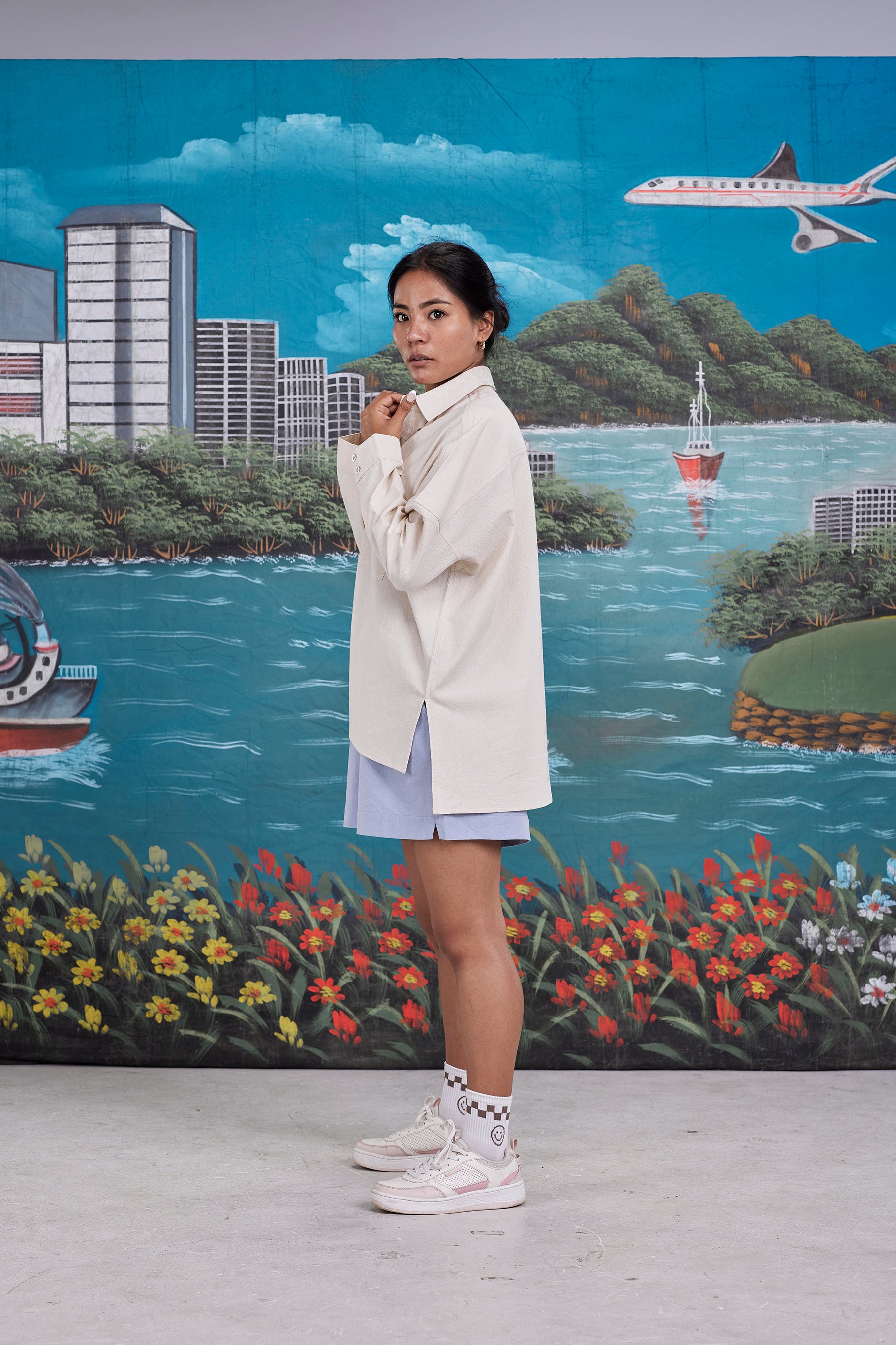 arniko-tahira-off-white-bluse-damen-oversize image 3