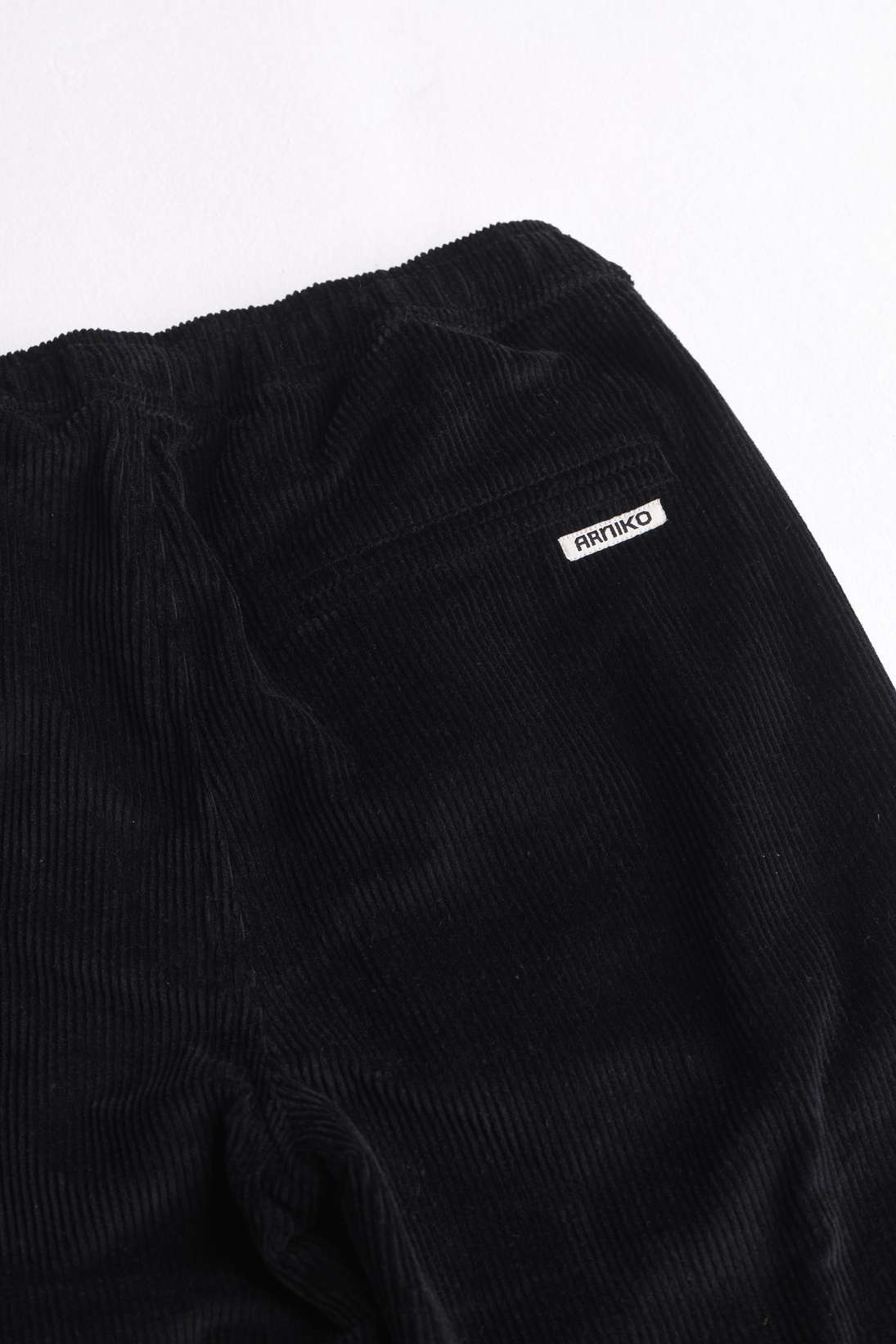 arniko-jin-hose-black-cord-bio-baumwolle-herren image 2