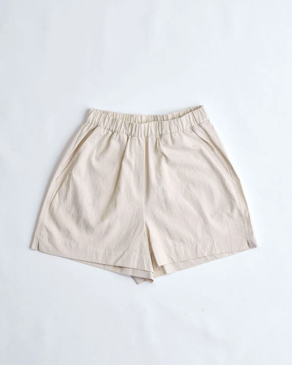 arniko-nuru-off-white-shorts-damen-bio-baumwolle image 1