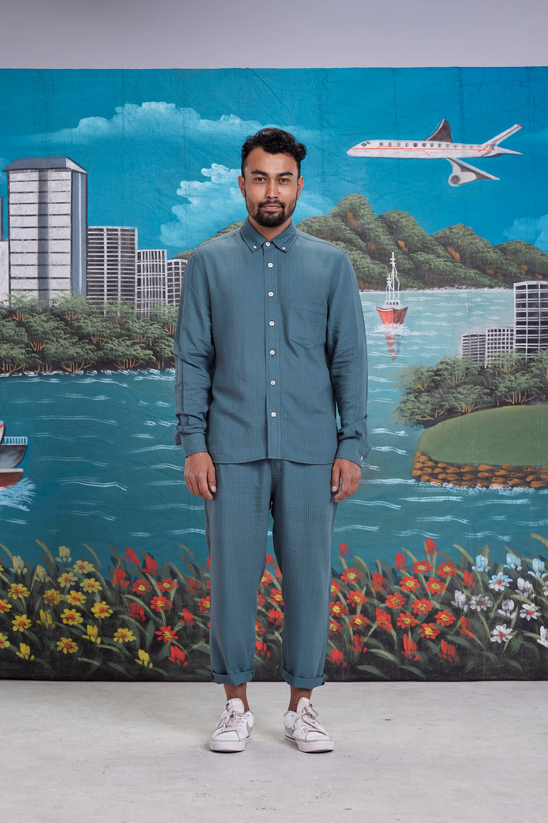 arniko-michael-hose-unisex-teal-cropped-bananenfaser image 1