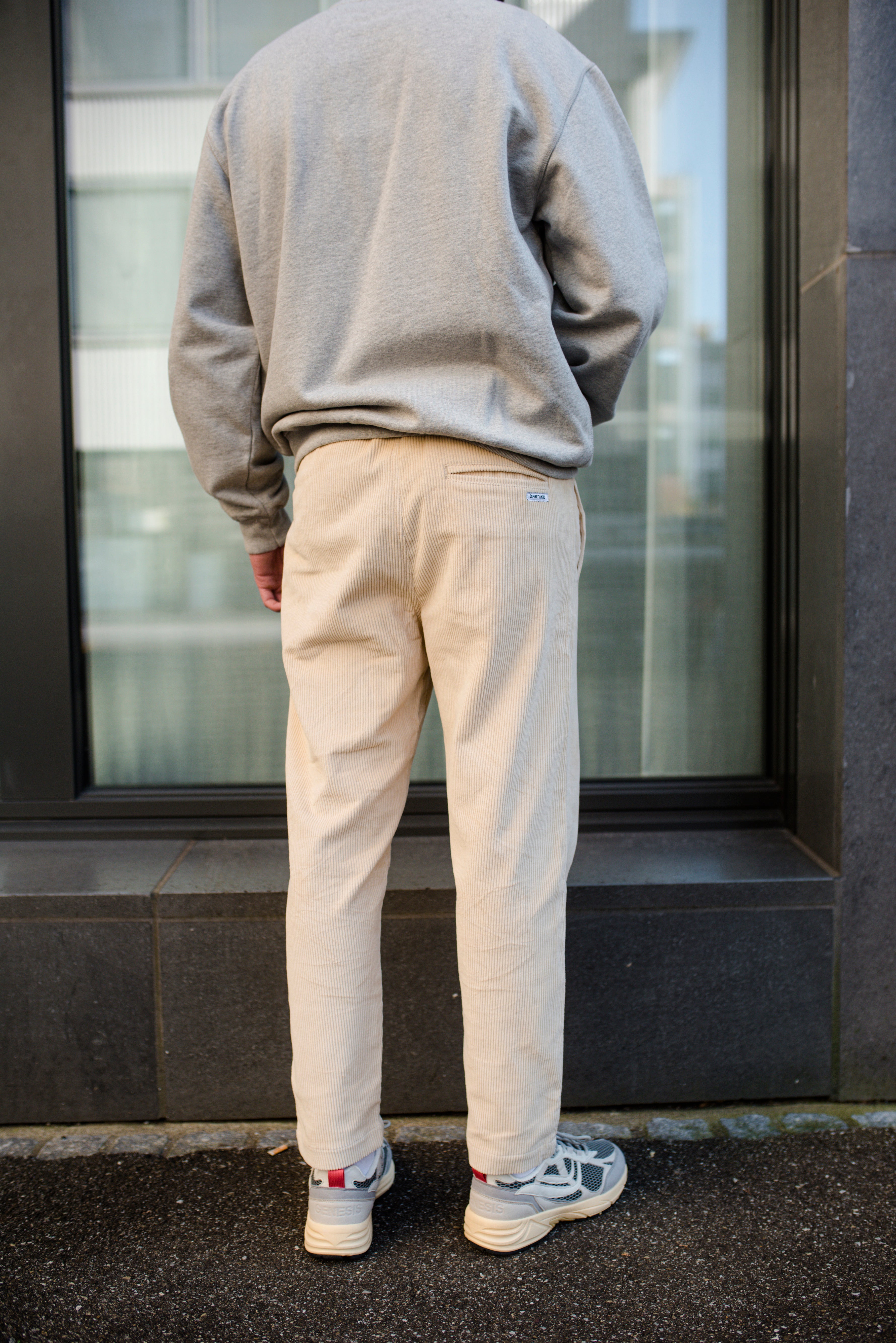 arniko-nigen-hose-beige-cord-baumwolle image 2