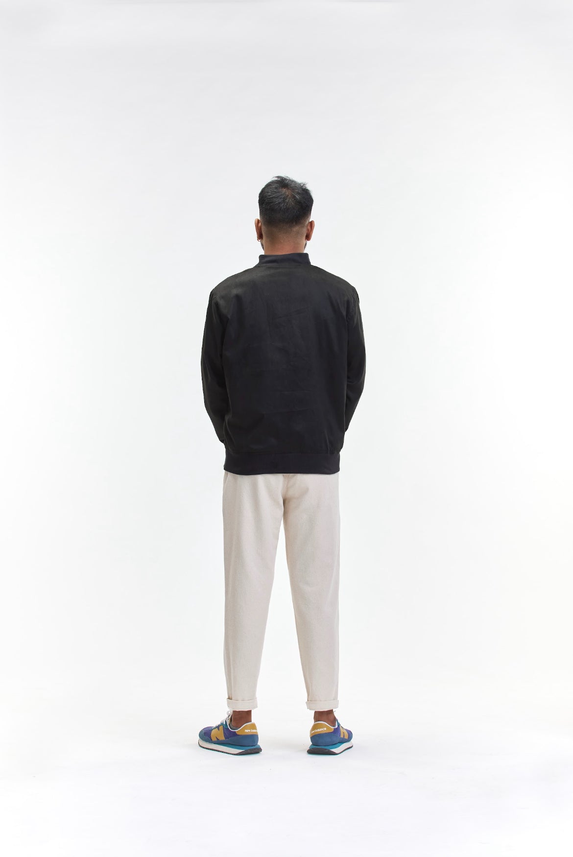 arniko-binam-black-suede-jacke-veganes-wildleder image 8