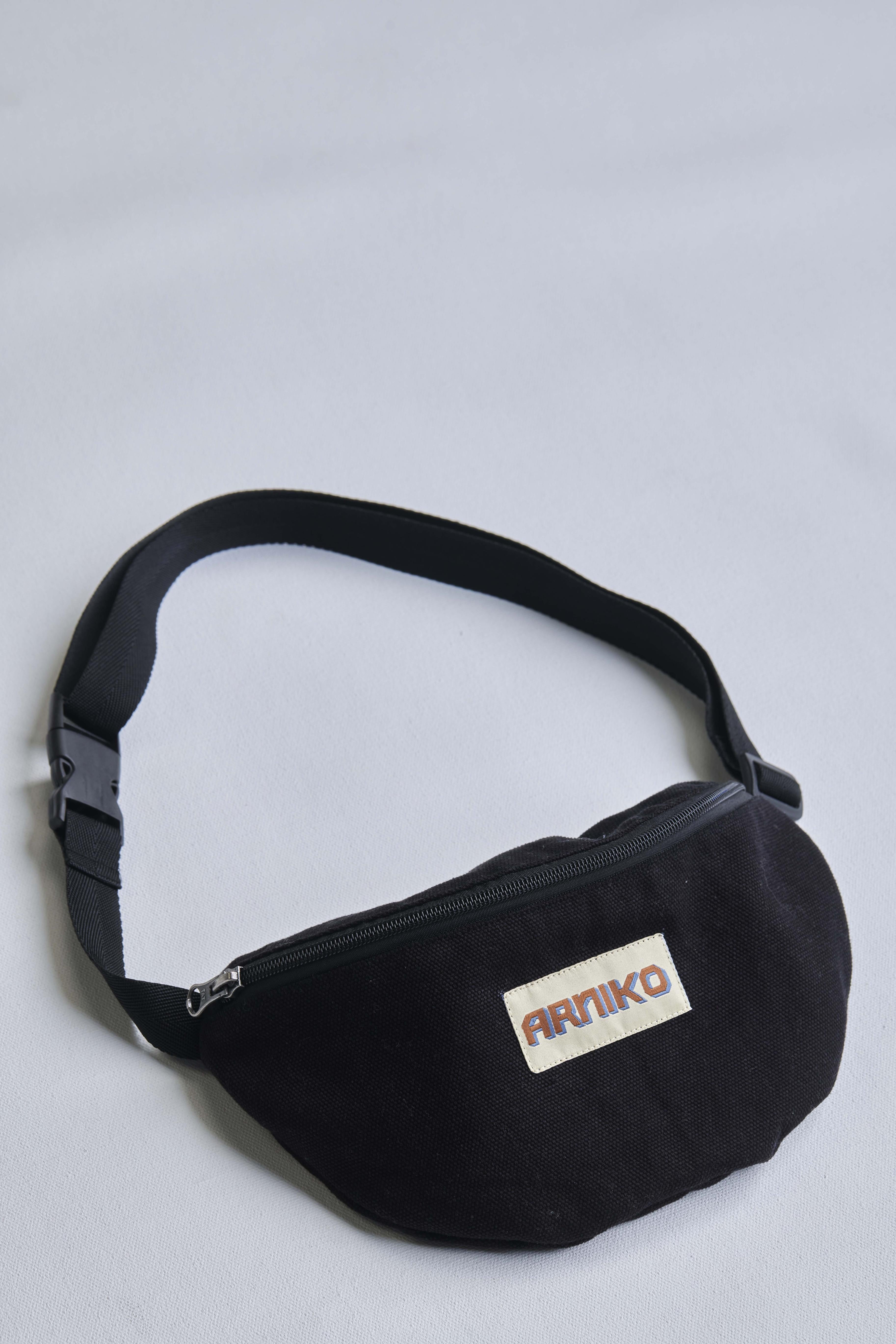arniko-fanny-pack-bauchtasche-schwarz-canvas-bio image 4