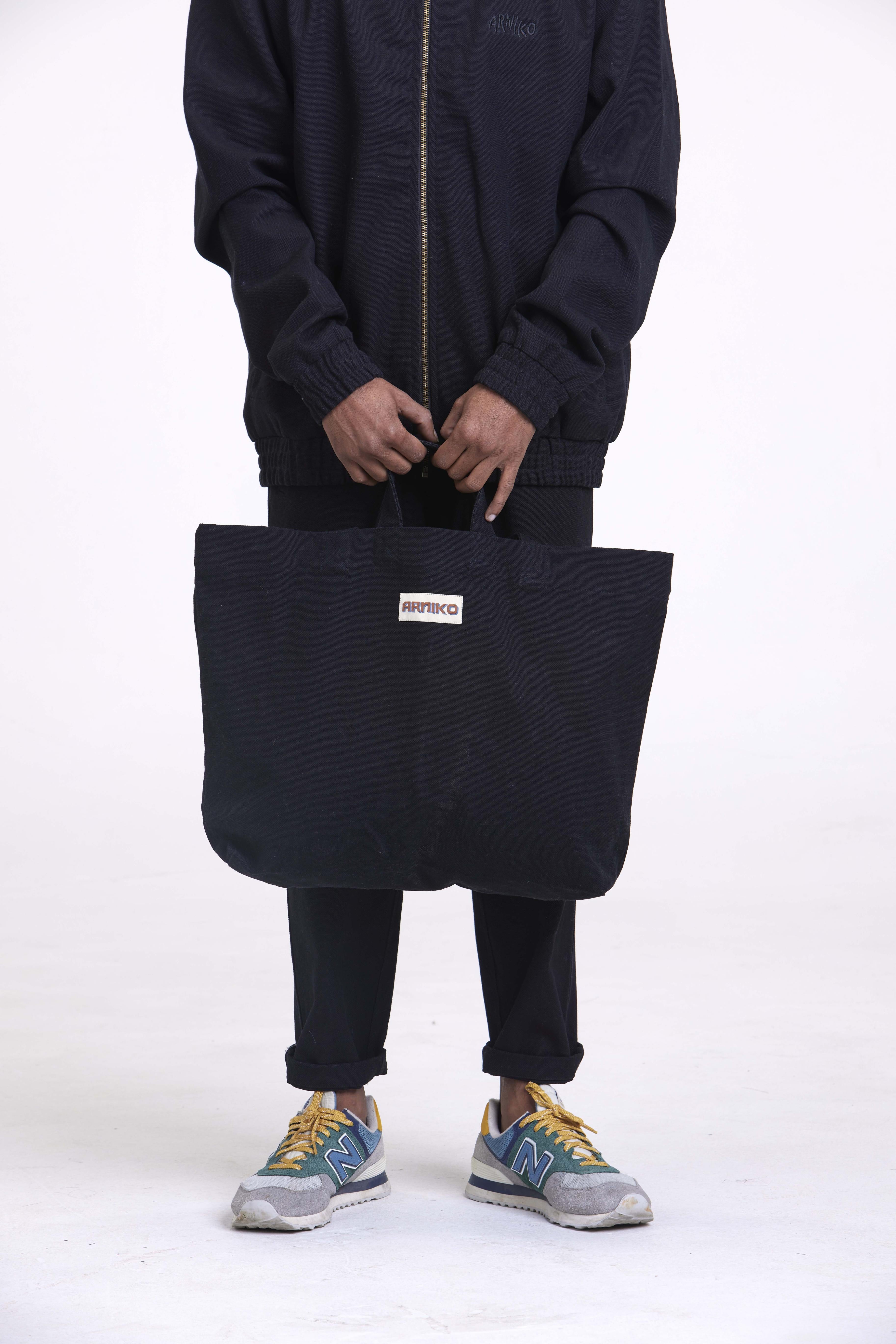 arniko-carrier-tasche-schwarz-canvas-bio-baumwolle image 2