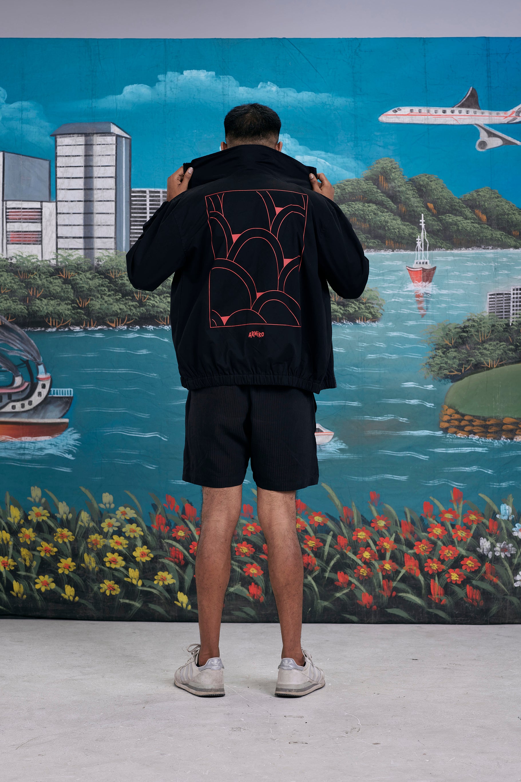 arniko-jackets-jacket-summit-limestone-black-jacke-print image 4
