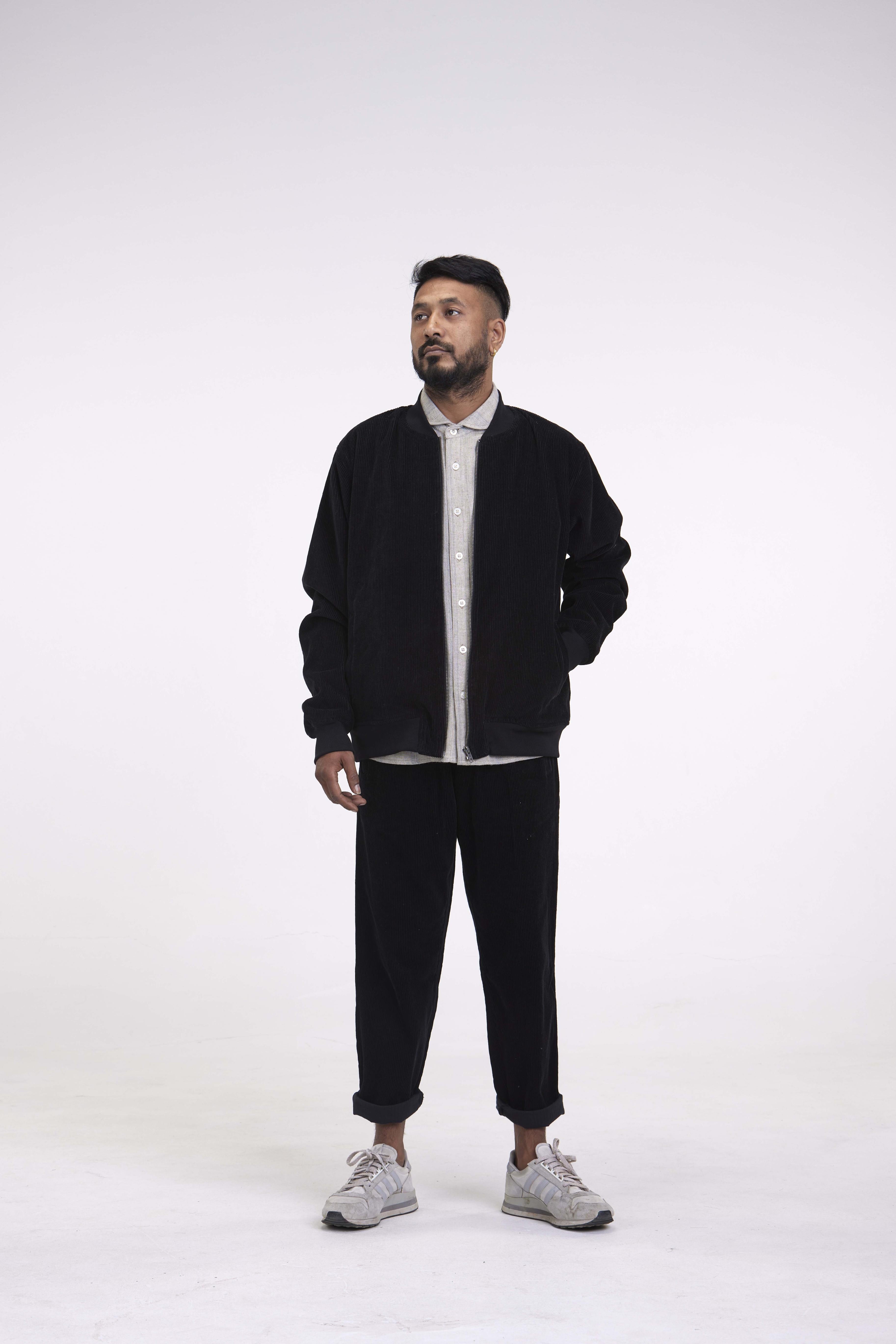 arniko-binam-black-corduroy-jacke-mit-reissverschluss image 3