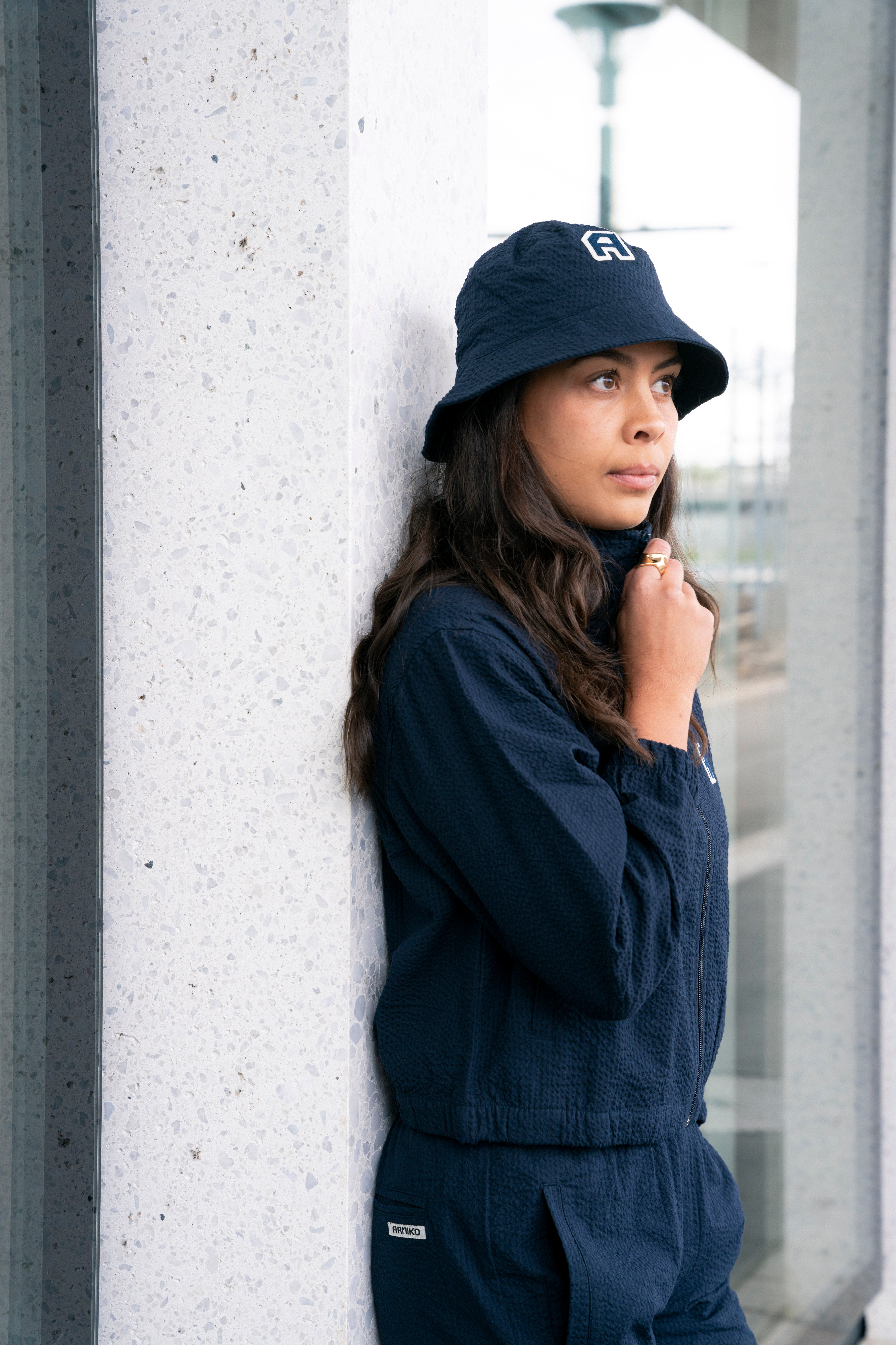arniko-paolo-cropped-jacke-navy-seersucker-bio image 2