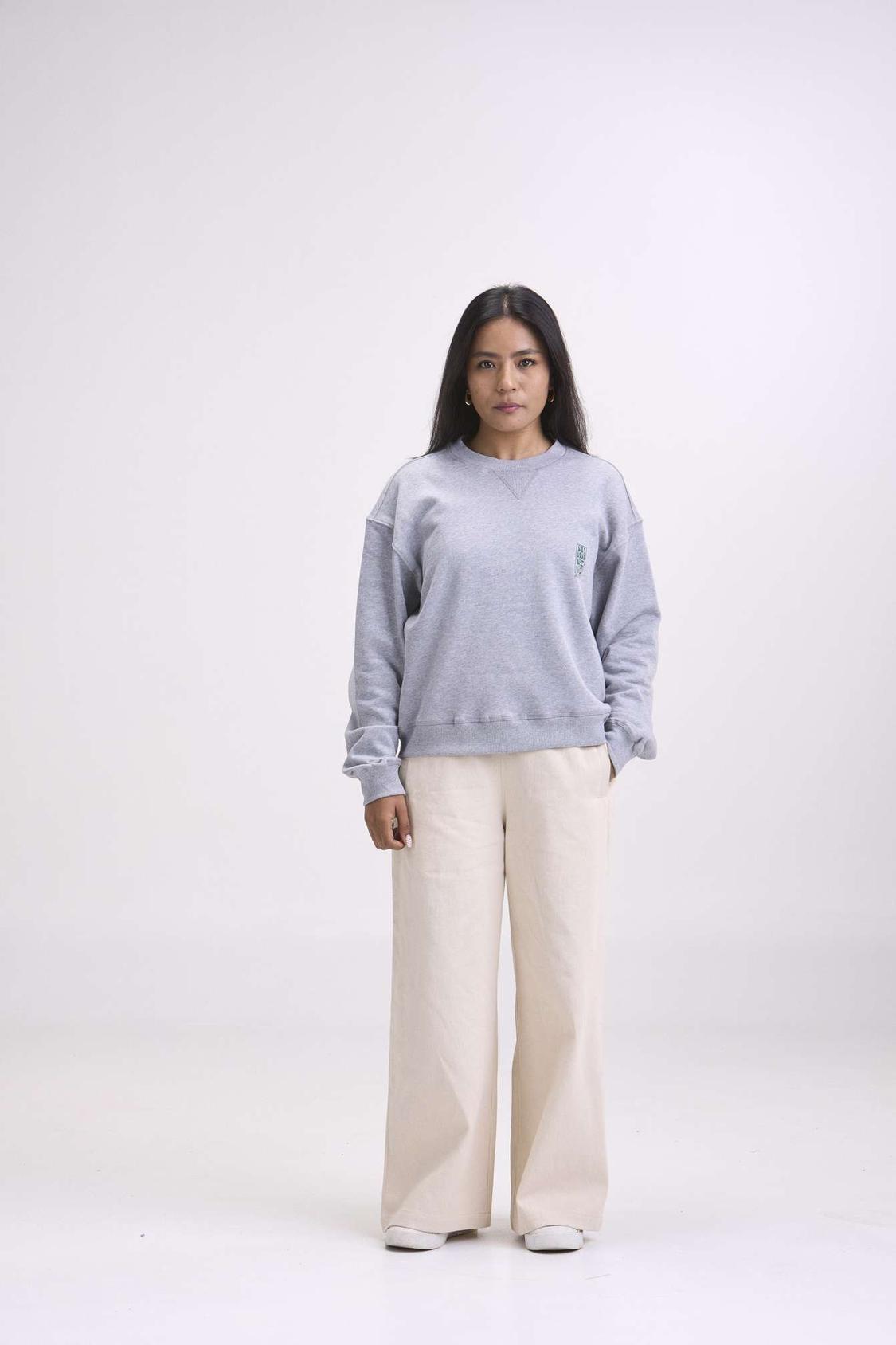 arniko-mustang-sweater-cropped-grau-bio-baumwolle image 3