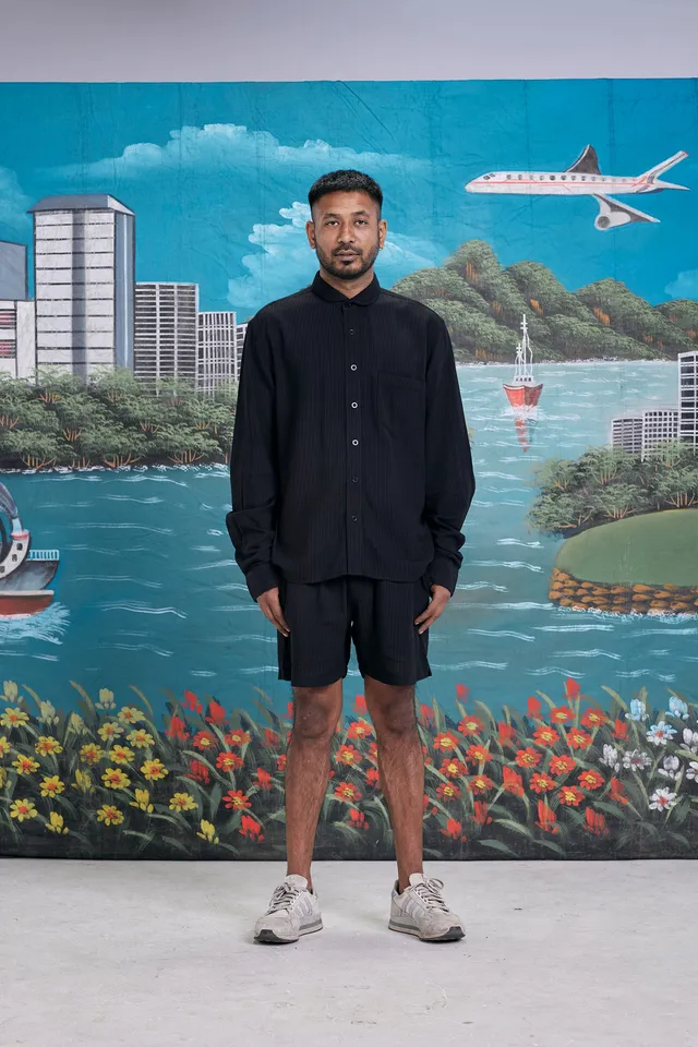 arniko-rishi-shorts-kurze-hose-banana-schwarz-unisex image 1