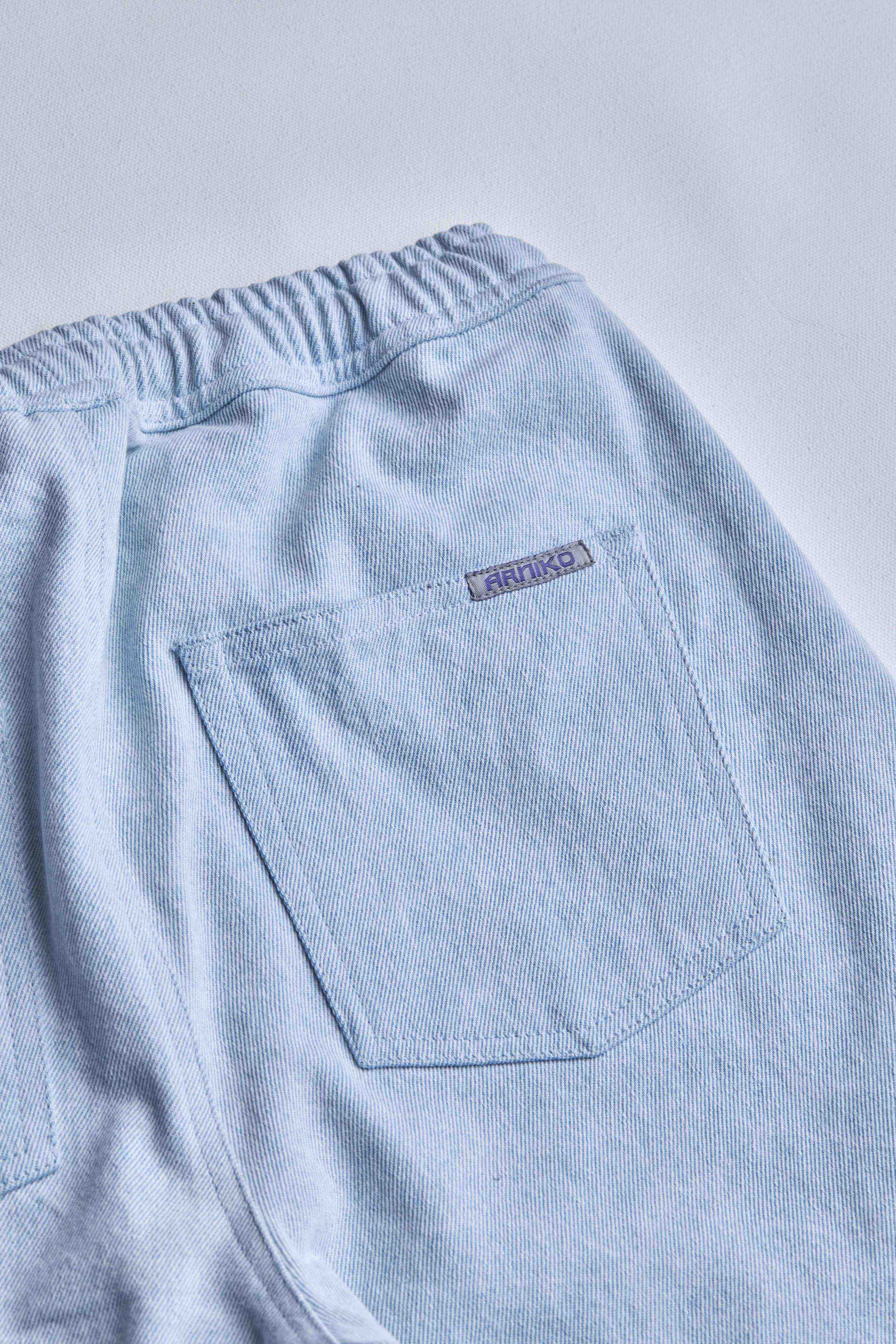 arniko-nigen-hose-light-blue-denim-aus-bio-baumwolle image 4