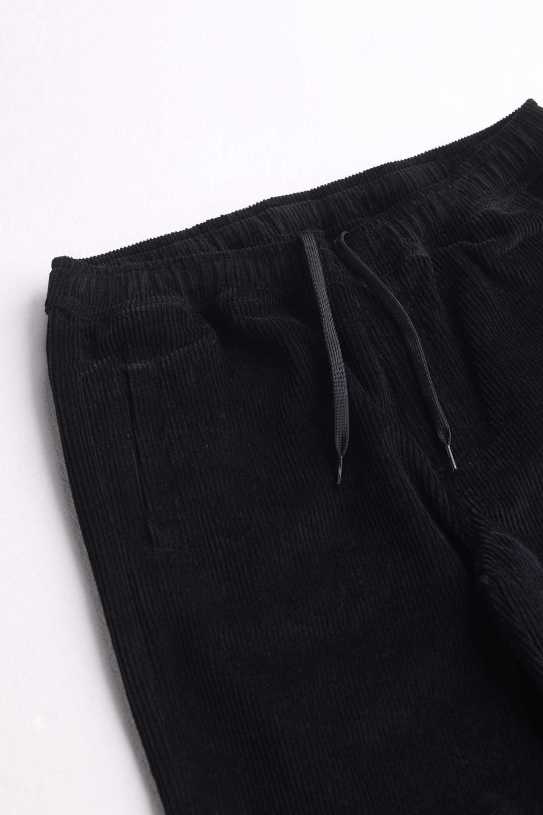 arniko-jin-hose-black-cord-bio-baumwolle-herren image 4