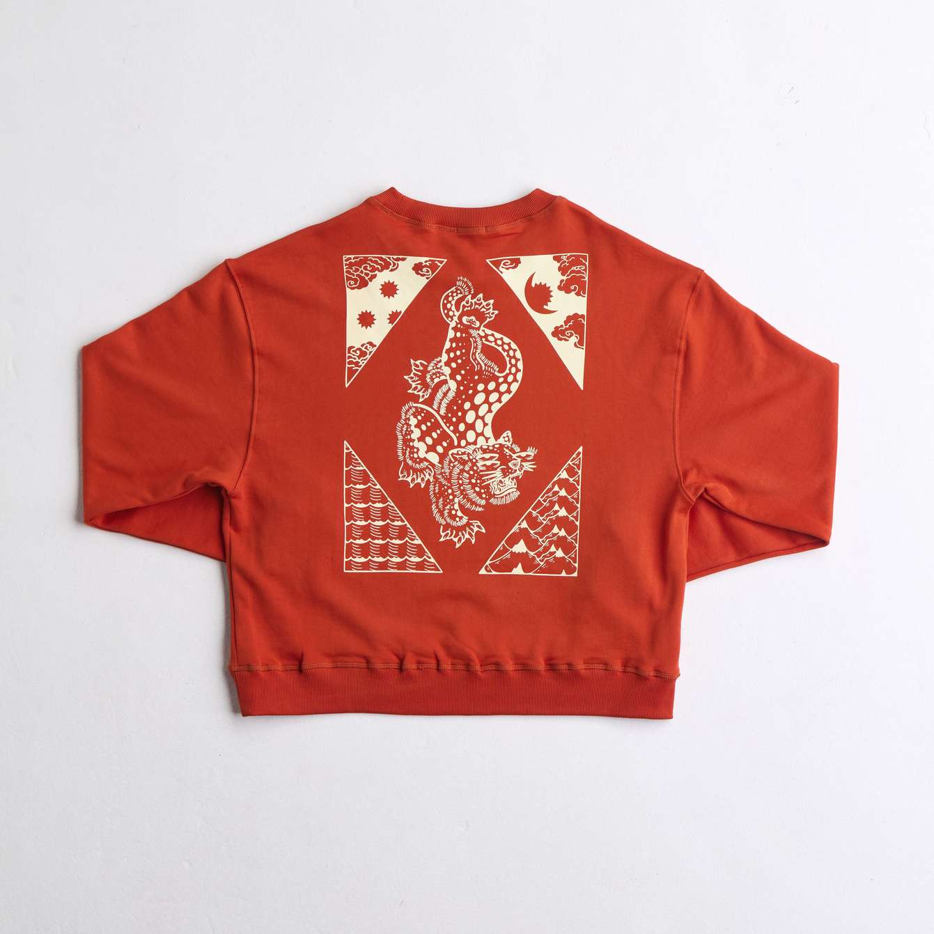 arniko-mustang-sweater-cropped-orange-damen-bio-print image 2