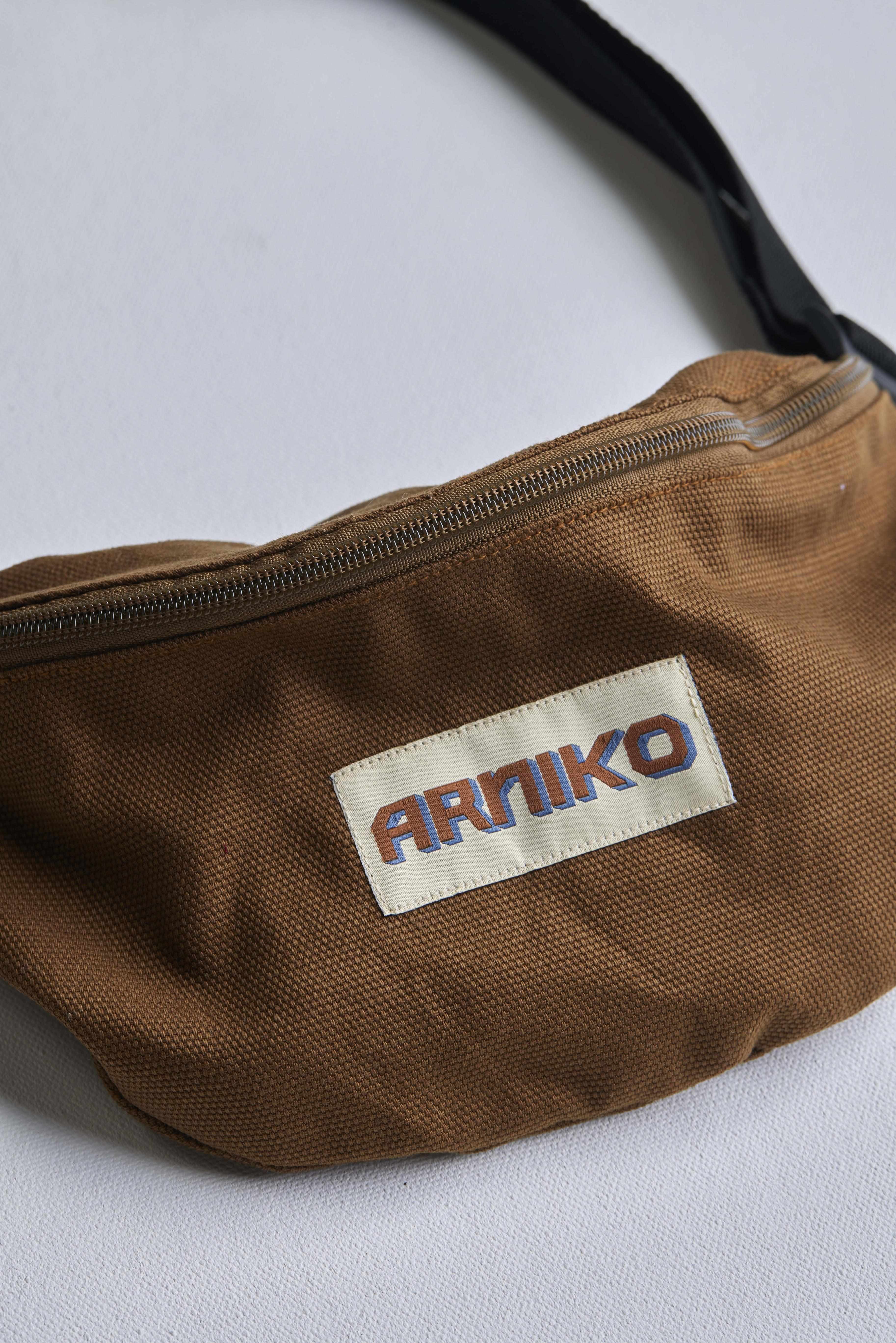 arniko-bags-fanny-pack-tawny-canvas-bauchtasche-beige-bio-baumwolle image 3