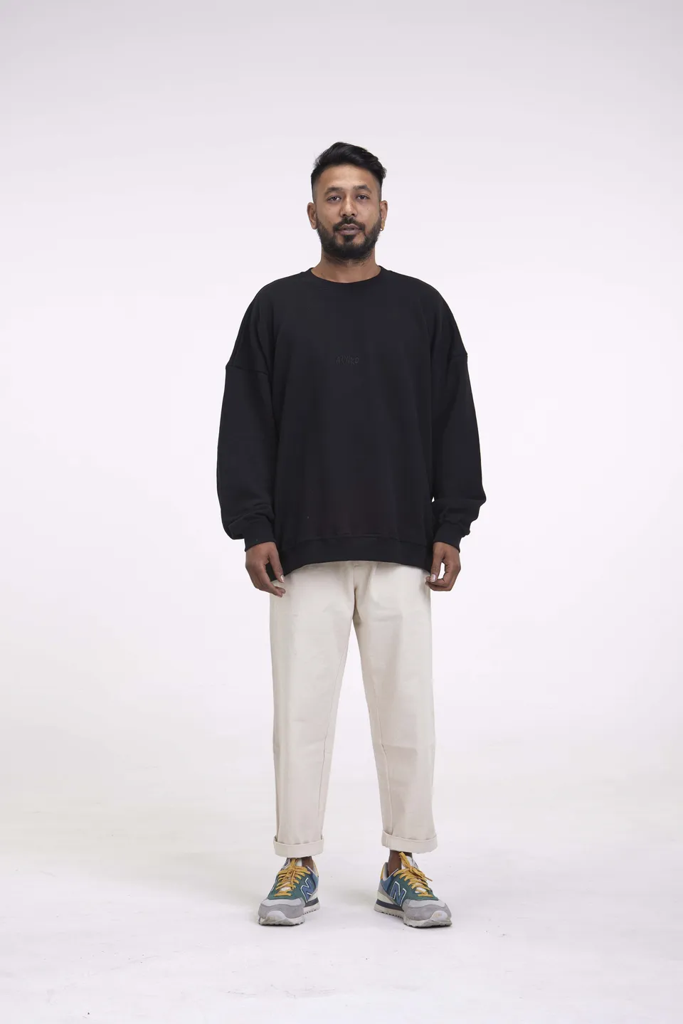 arniko-moha-sweater-black-oversize-pullover-bio image 1