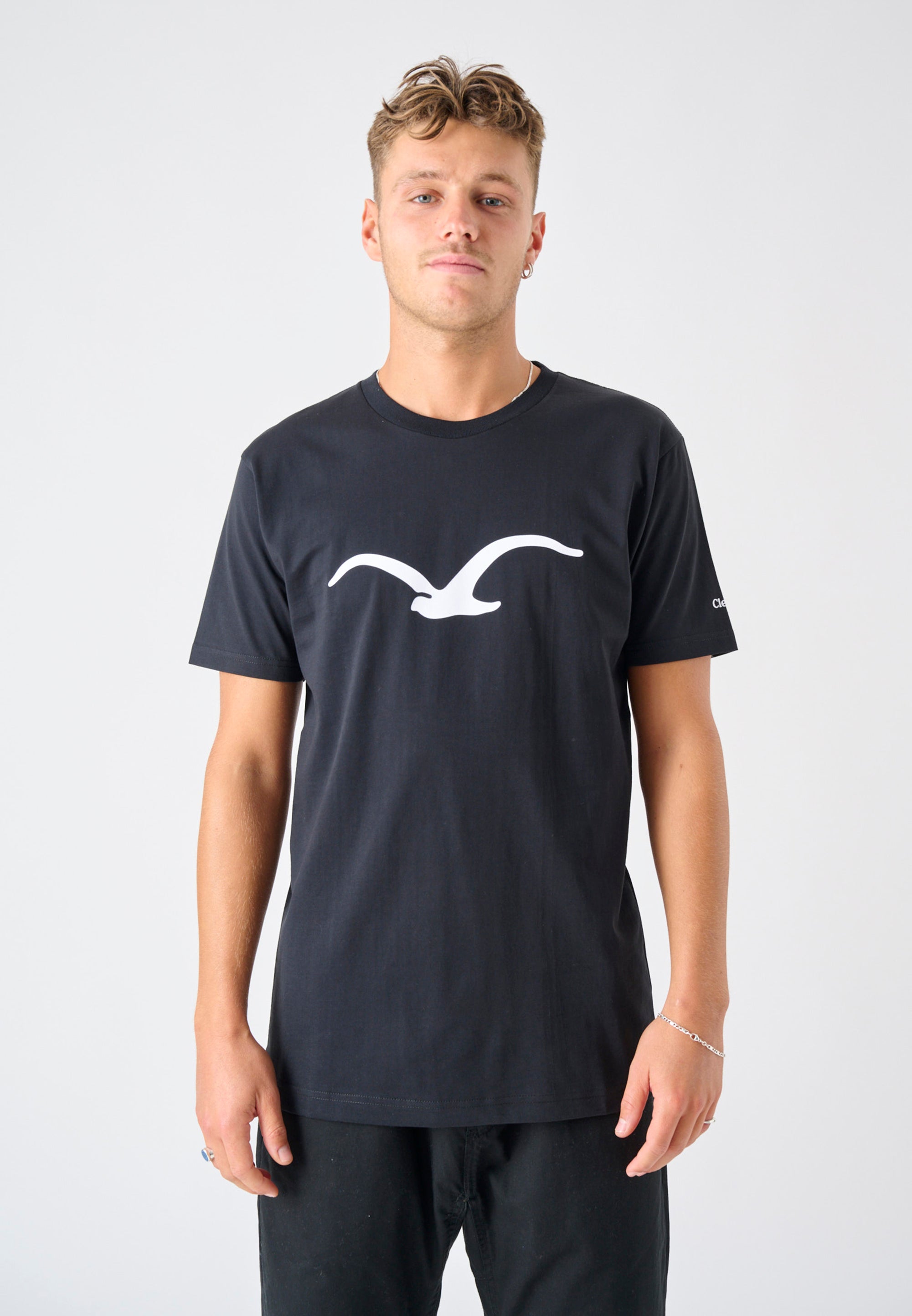 cleptomanicx-m-we-basic-tee-t-shirt-regular-fit-bio image 2