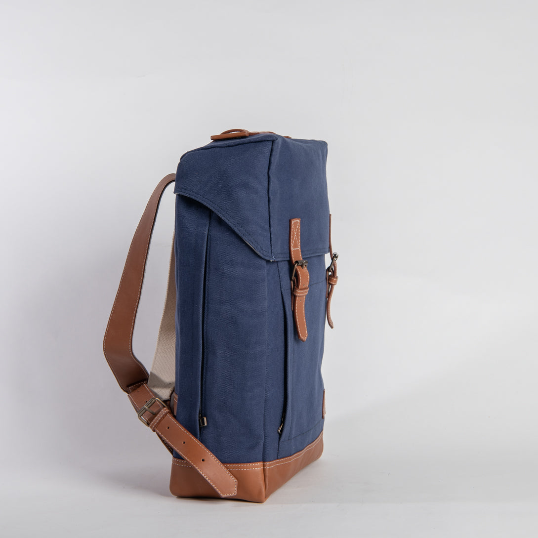 arniko-classic-side-zipper-rucksack-navy-12-liter image 4