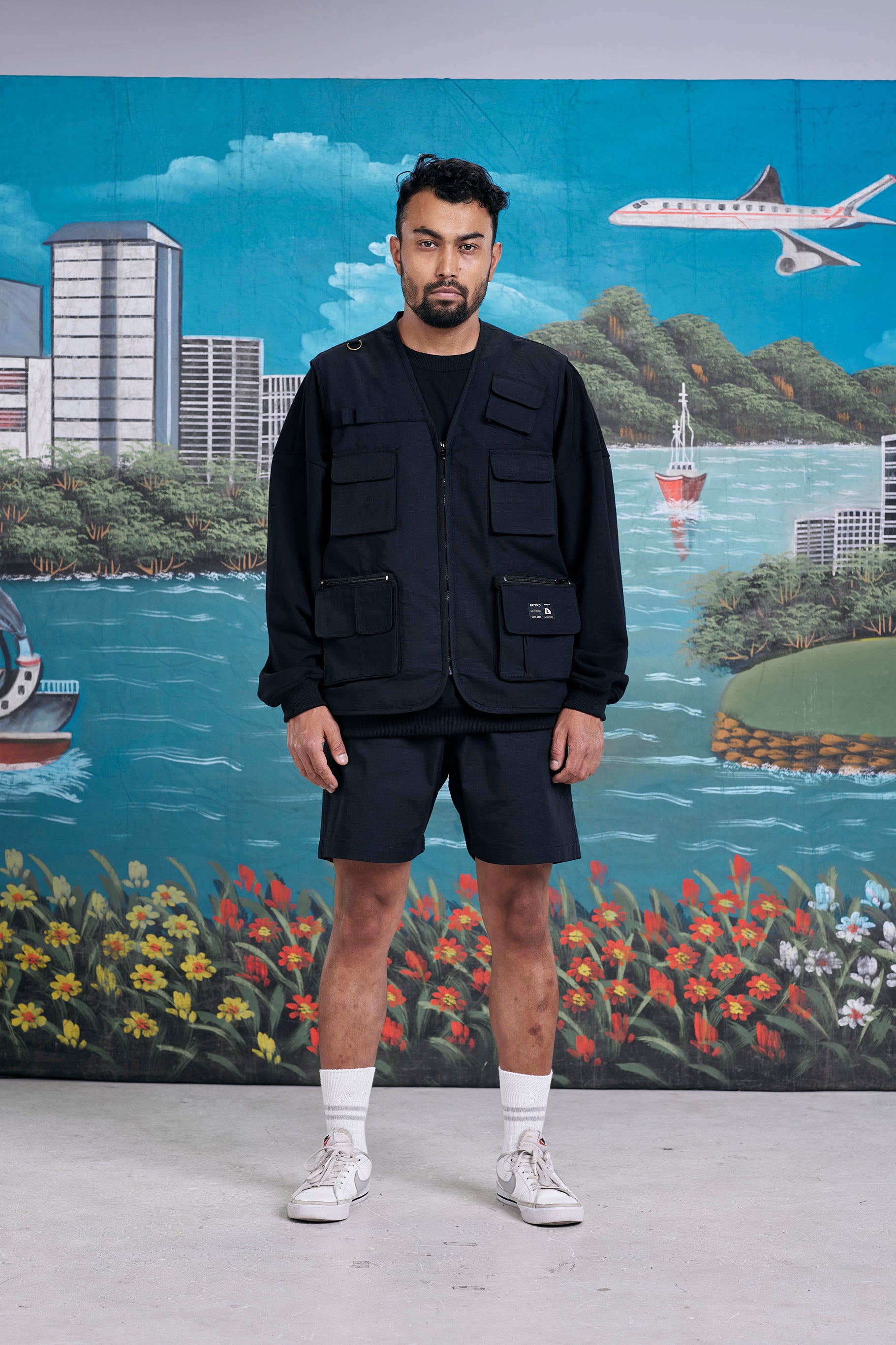 arniko-ray-black-ripstop-weste-schwarz-bio-baumwolle image 1