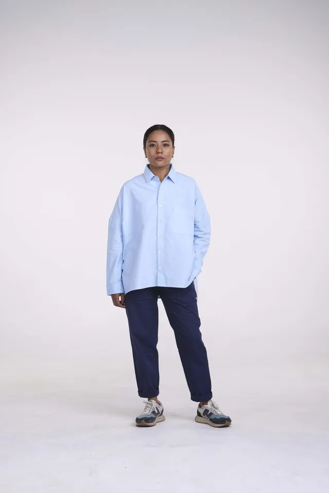 arniko-tahira-hemd-blue-chambray-oversize-bio-damen image 1