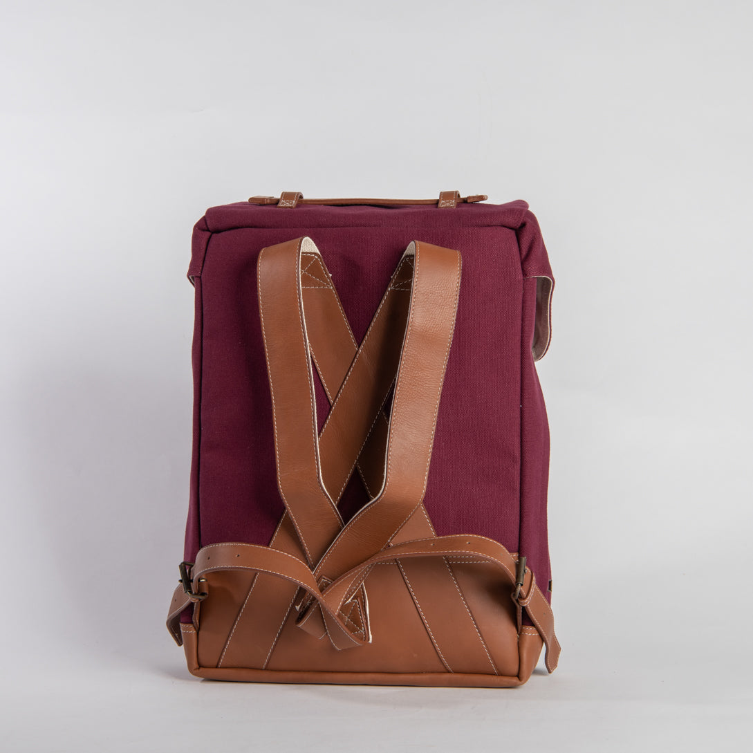 arniko-classic-rucksack-burgundy-12l-canvas image 2