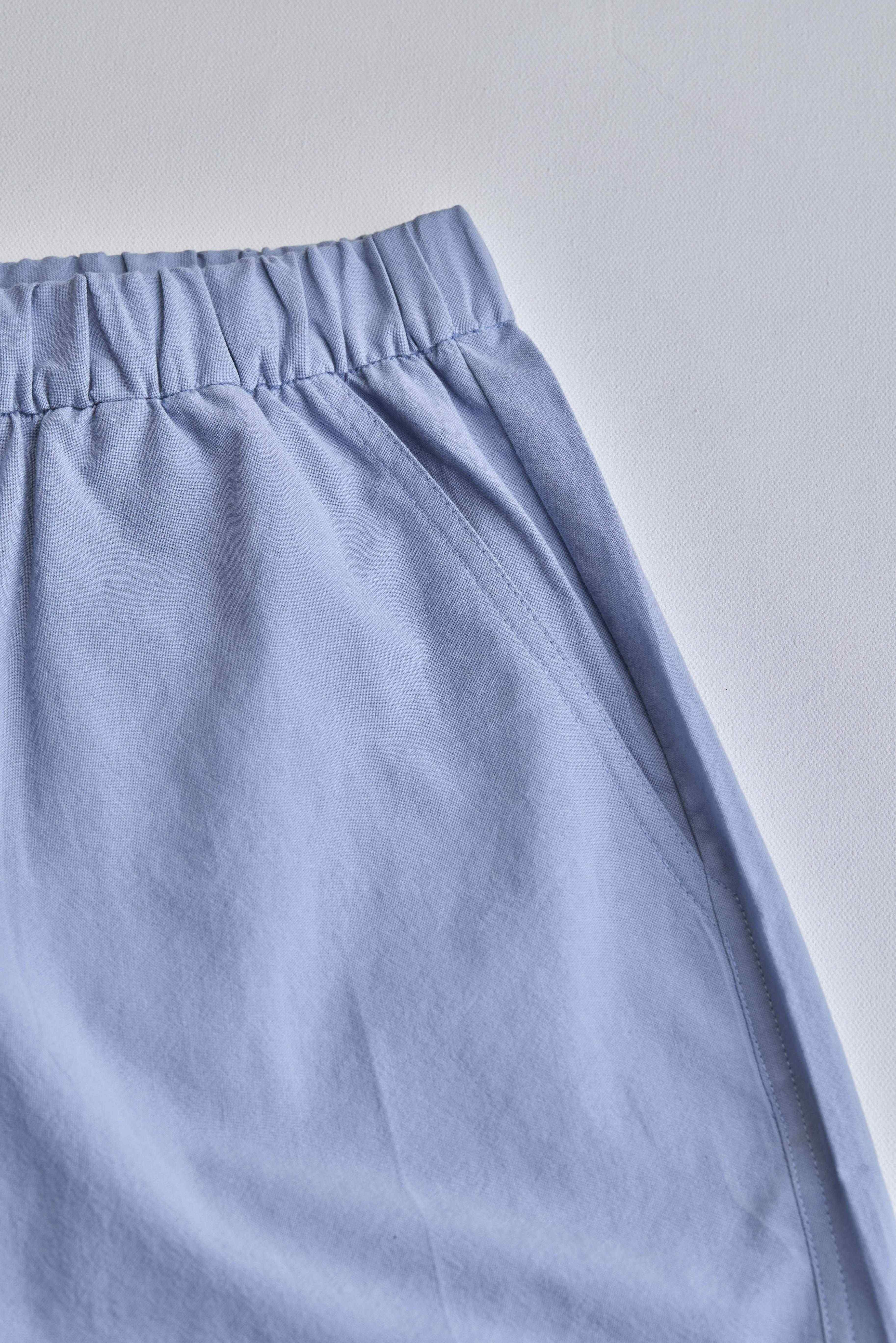 arniko-nuru-shorts-hellblau-baumwolle-damen image 3