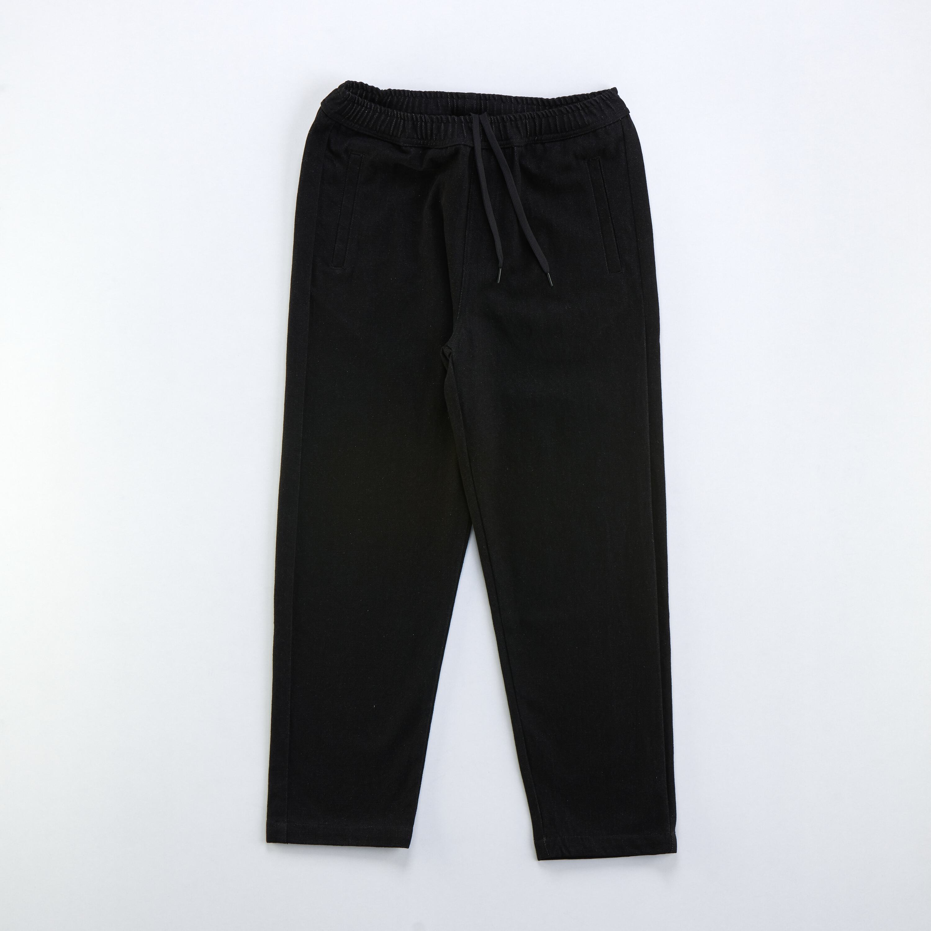 arniko-jin-hose-black-denim-bio-baumwolle image 3