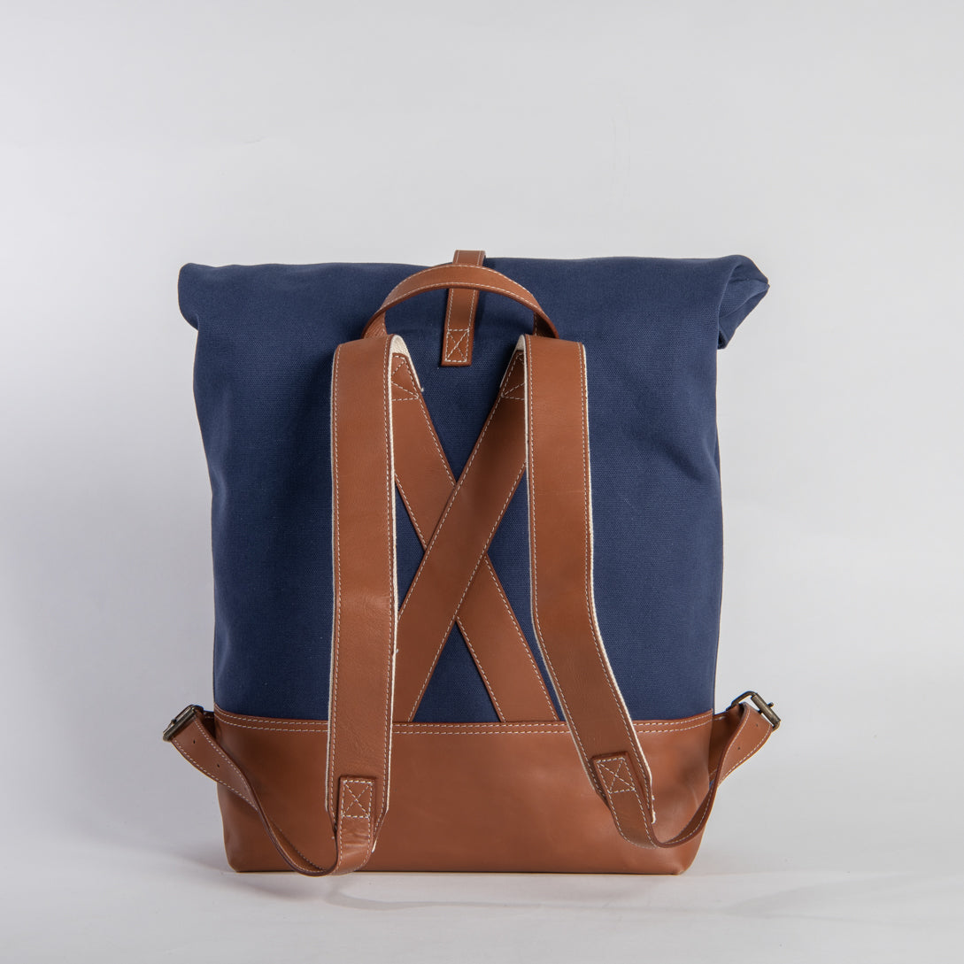 arniko-bags-roll-up-rucksack-navy-15-zoll-laptop image 2