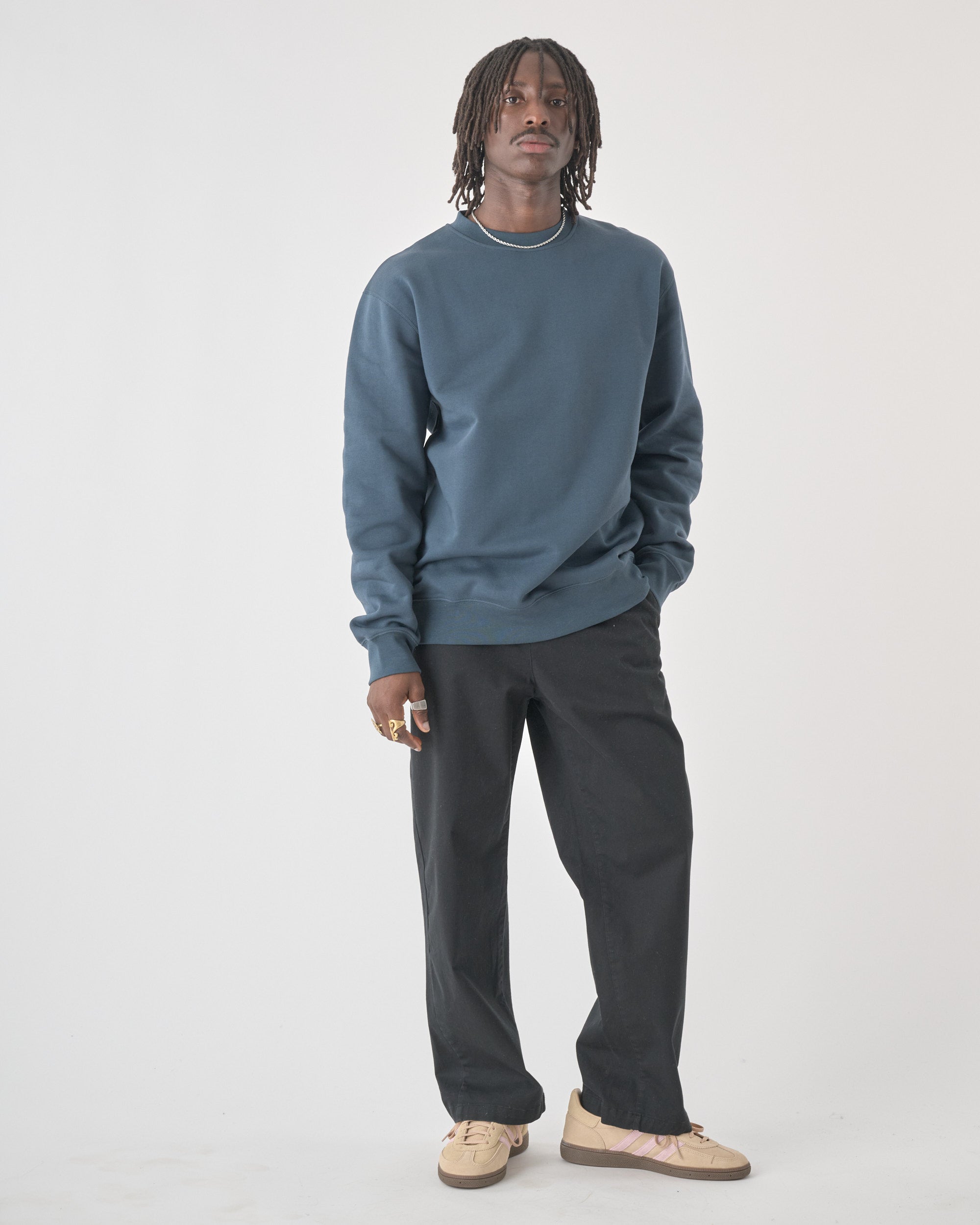 cleptomanicx-ligull-classic-crewneck-sweatshirt-bio-gr-m image 2