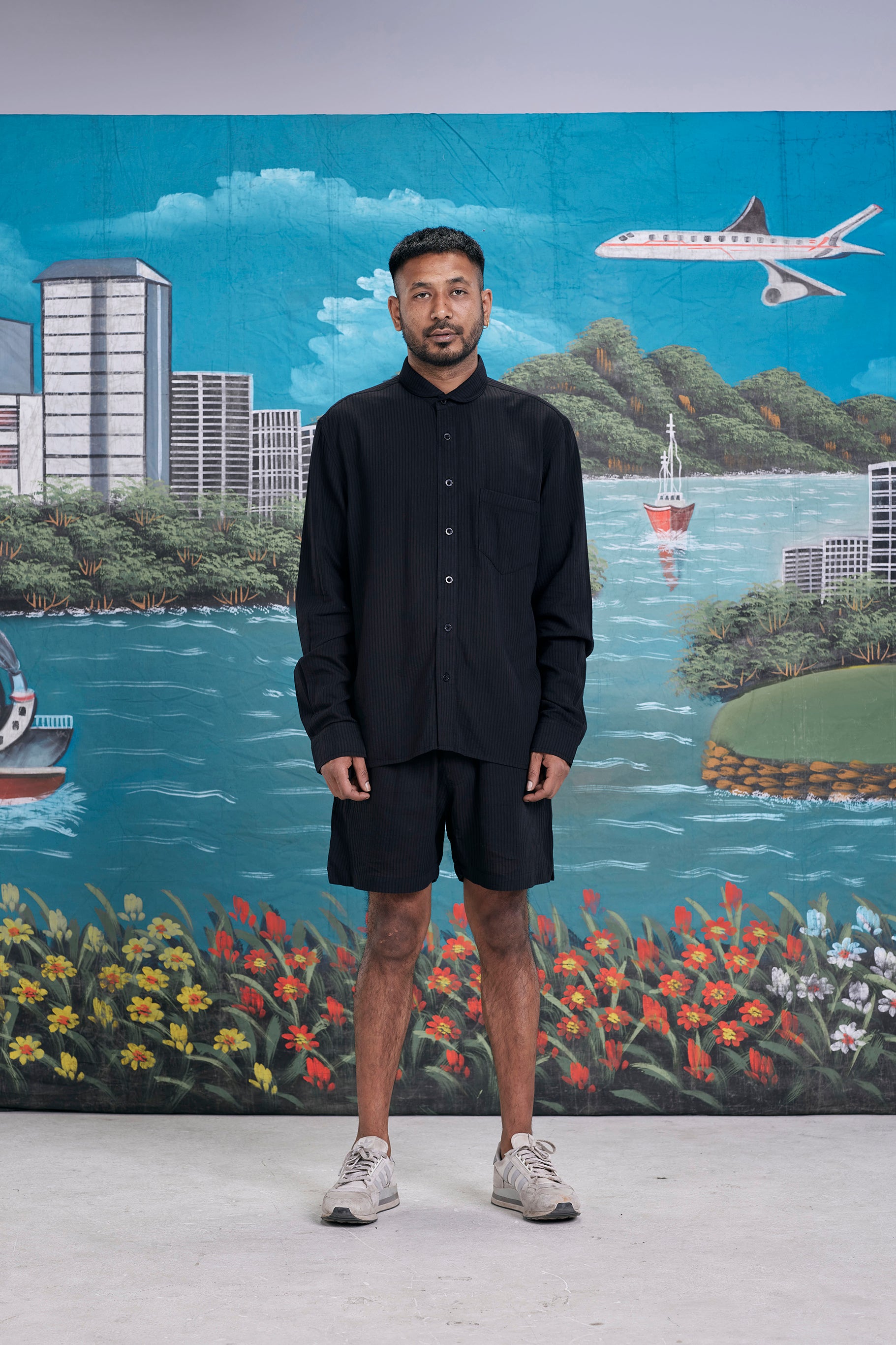 arniko-durga-hemd-banana-black-rundkragen image 3