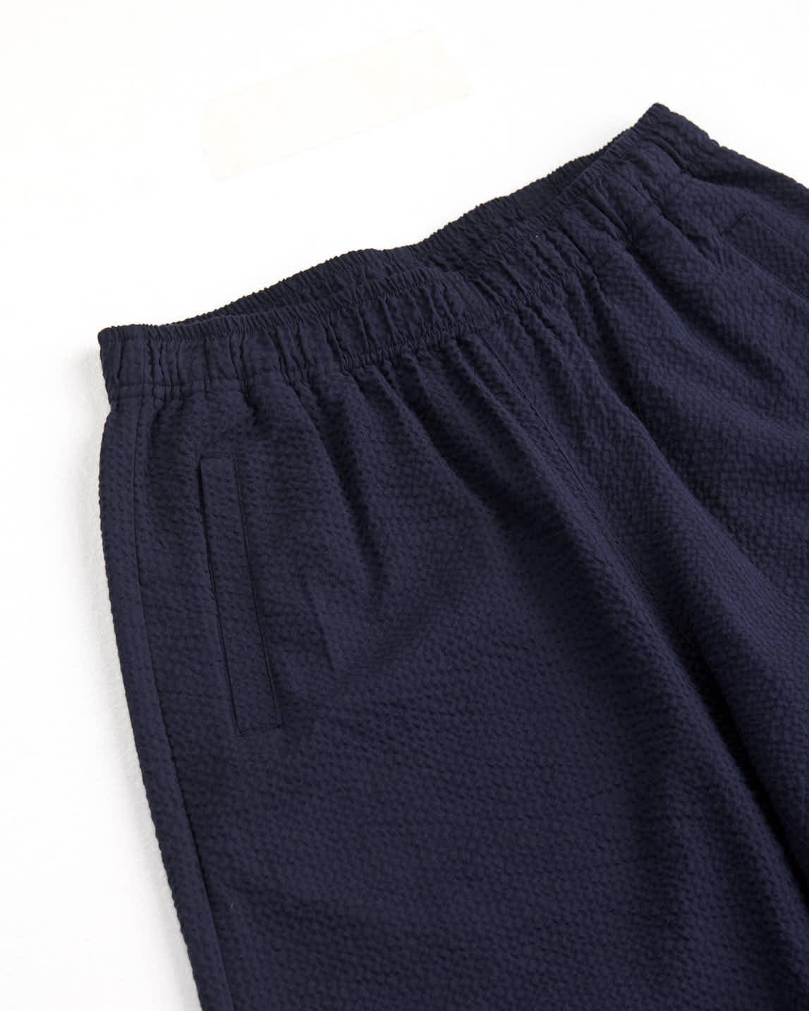 arniko-rosa-hose-damen-navy-seersucker-bio-baumwolle image 2
