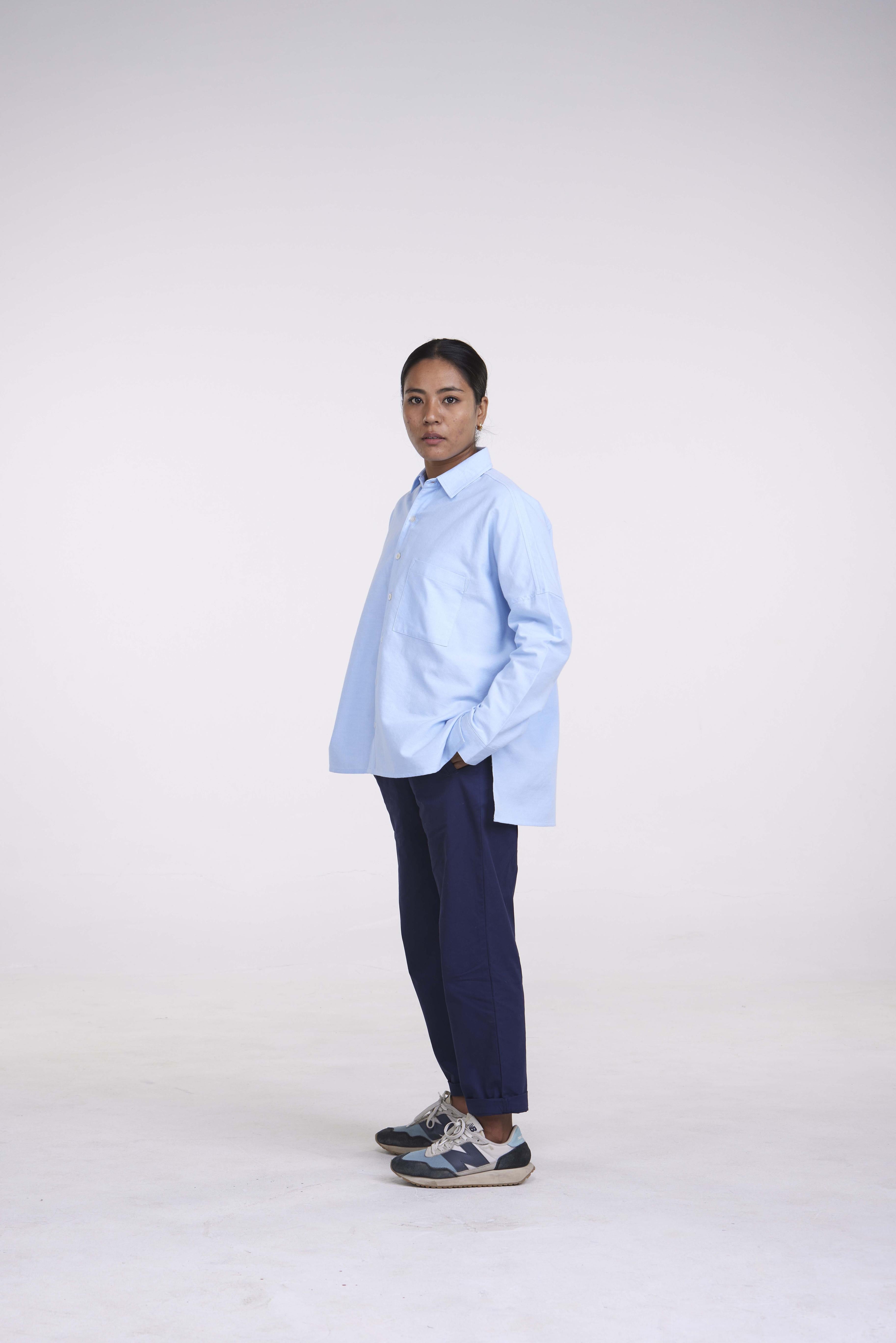 arniko-tahira-hemd-blue-chambray-oversize-bio-damen image 5